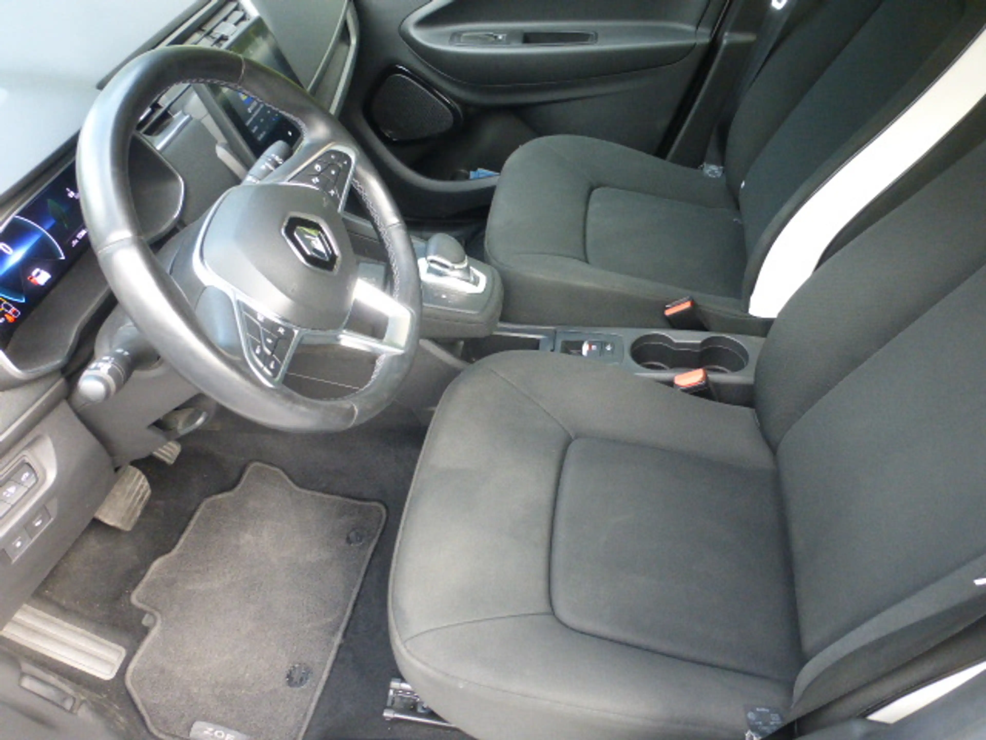 Renault ZOE Life — photo 7