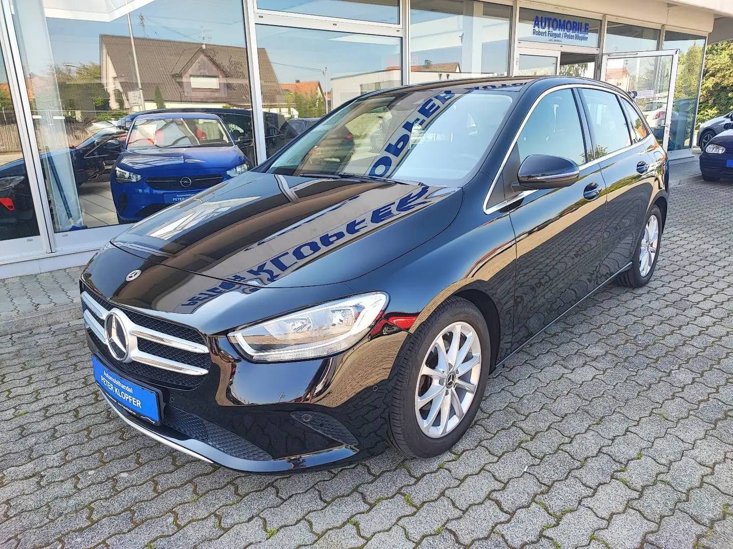 Mercedes-Benz B 180 Klimaaut/Nav/Tel/Sitzhzg Noir - 1