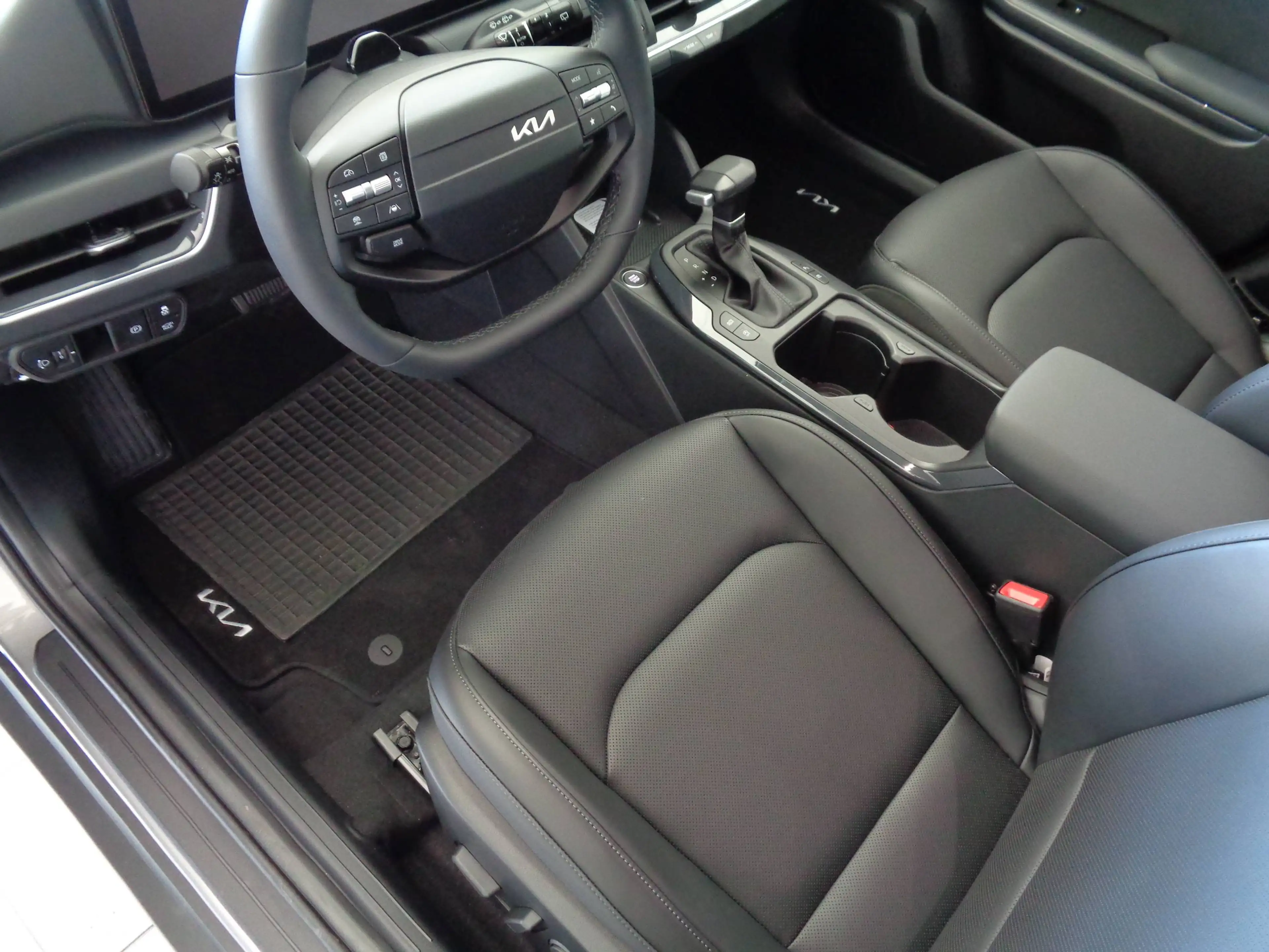 Kia K4 Sportwagen Spirit Automatik 150 PS Drive-Wise-Parket — photo 5