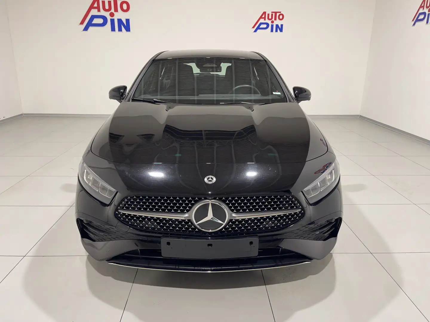 Mercedes-Benz A 200 A 200 d Automatic 4p. Premium AMG *Ambient Light* - 2