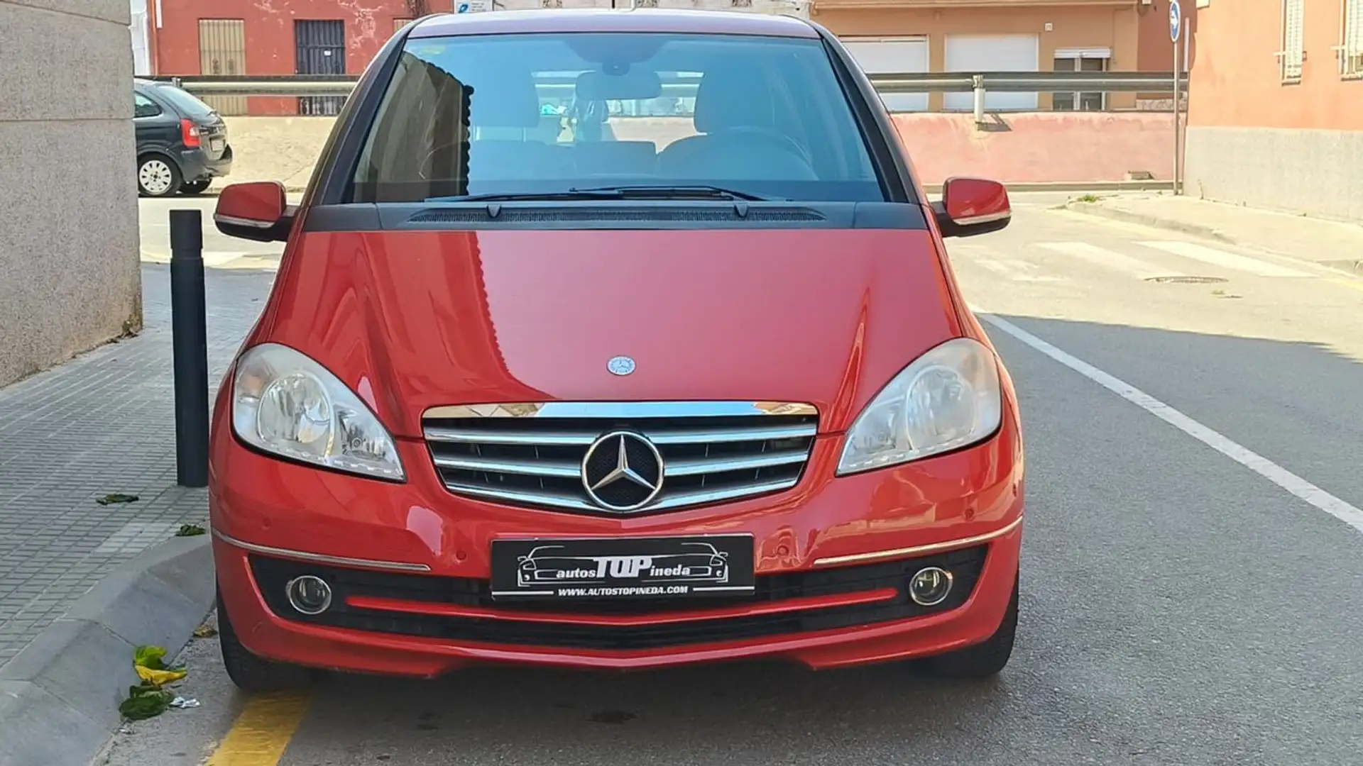 Mercedes-Benz A 200 Avantgarde Aut. Rot - 1