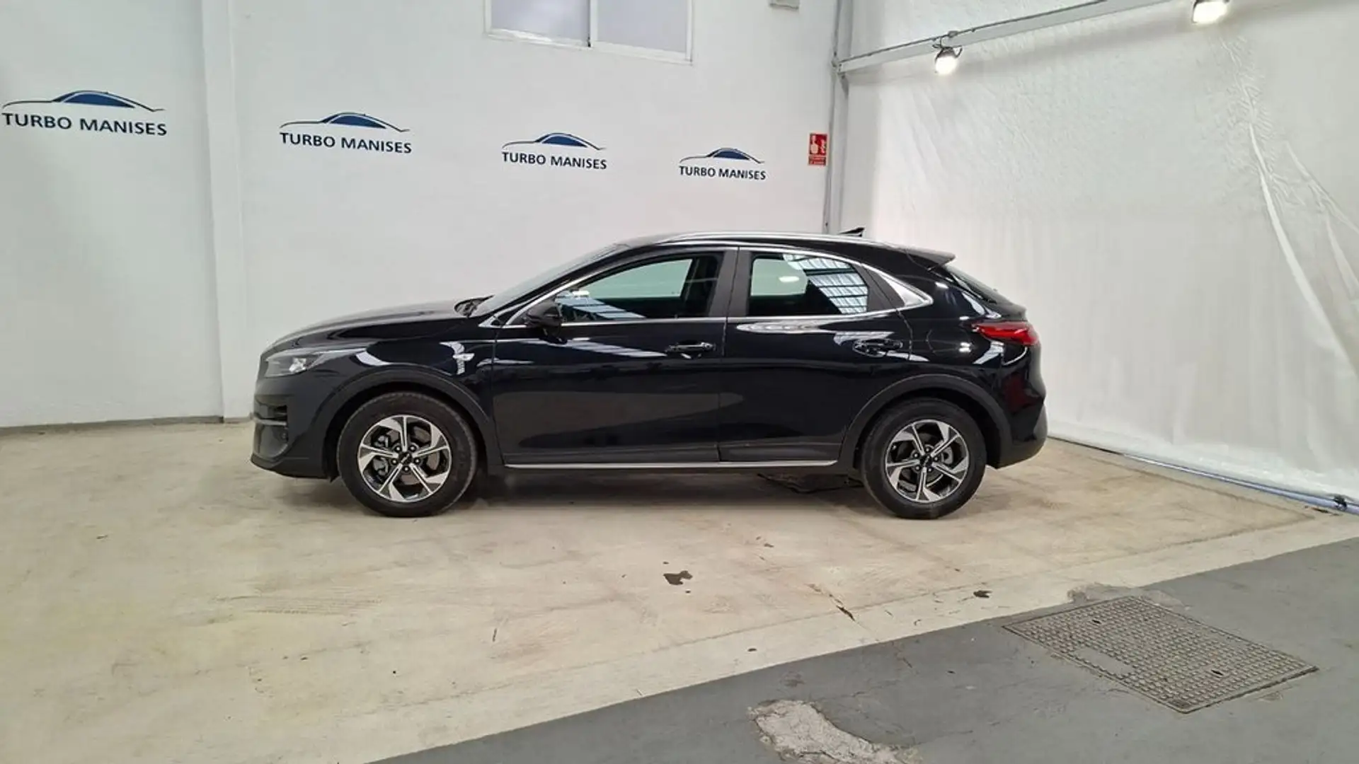 Kia XCeed 1.0 T-GDi Drive Schwarz - 2
