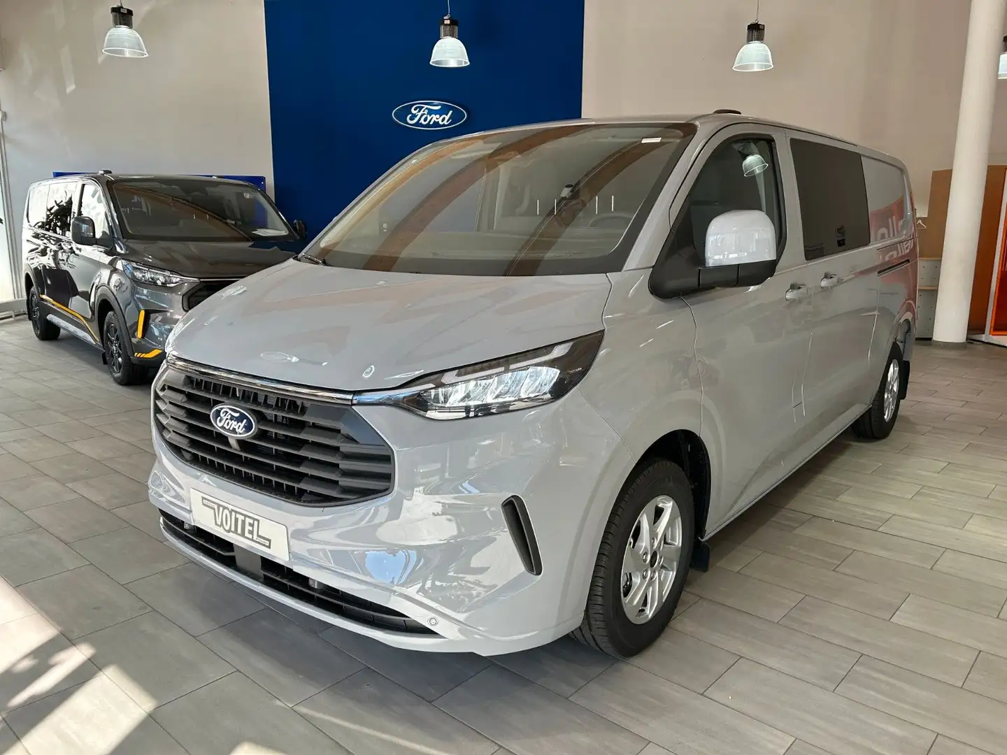 Ford Transit Custom 2,0lDoppelkabine L2 AT 5JGar Grijs - 1