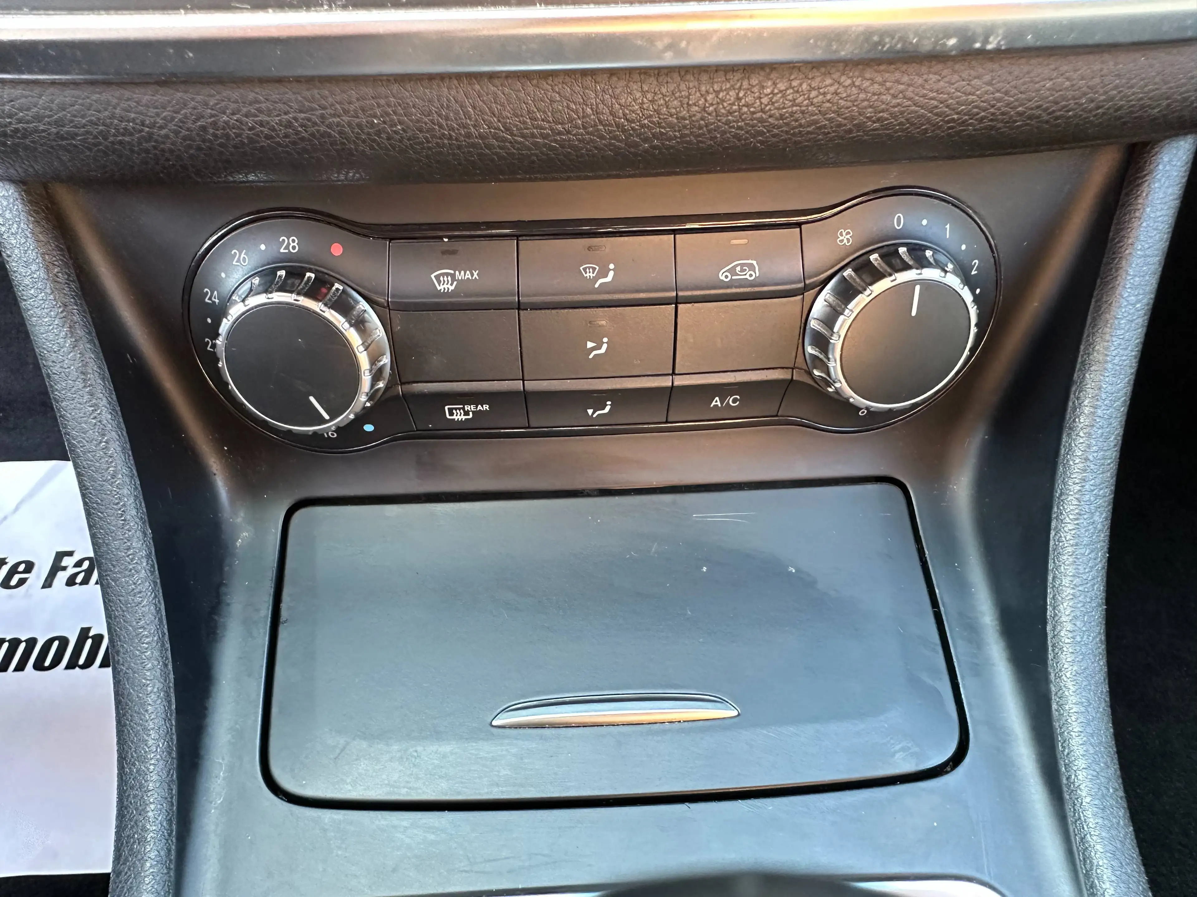 Mercedes-Benz CLA 200 Shooting Brake+2. HAND+NAVI+XENON+T. LEDER+6 GANG+PDC+SHZ+TEMPOMAT — photo 10