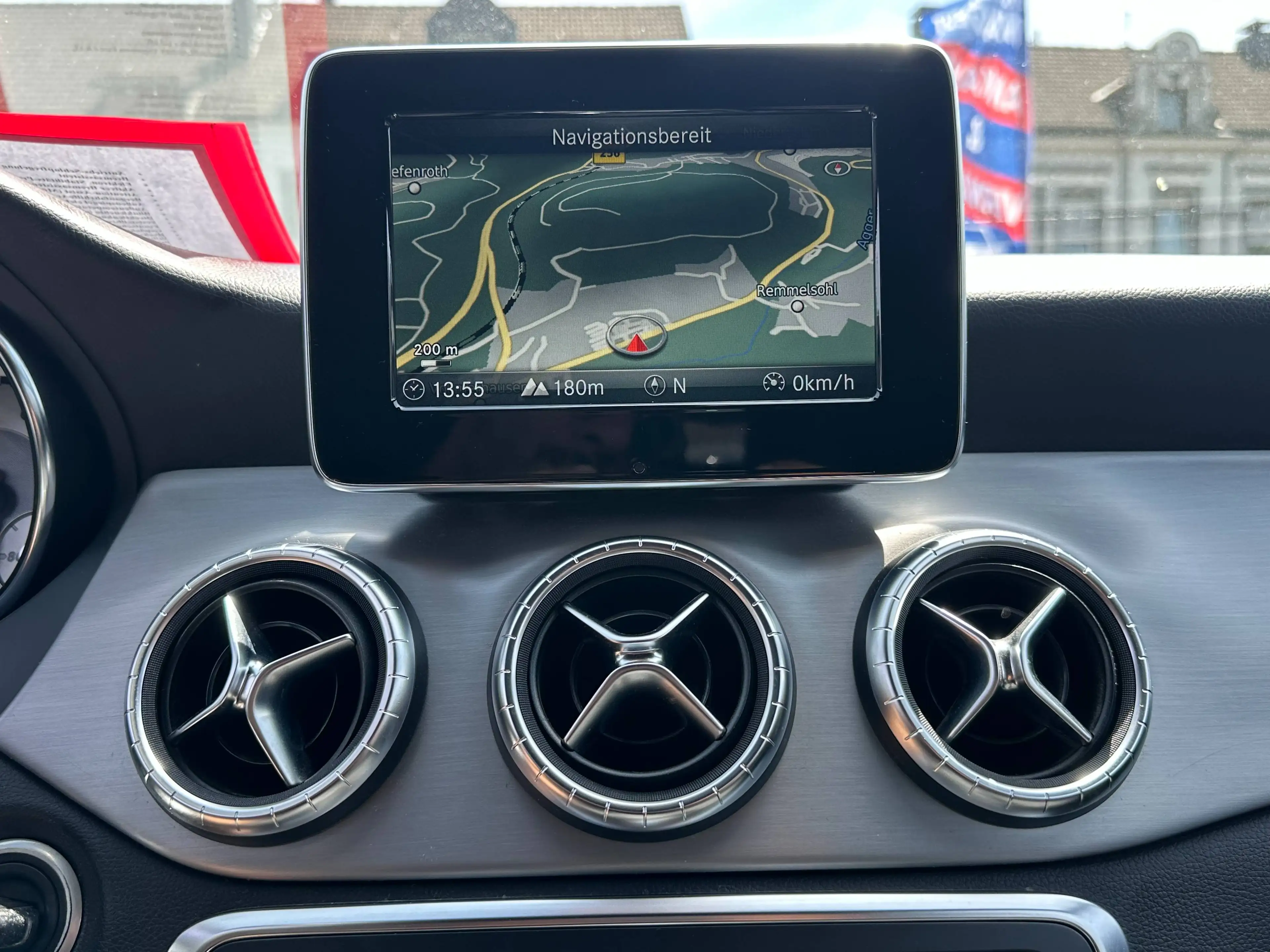 Mercedes-Benz CLA 200 Shooting Brake+2. HAND+NAVI+XENON+T. LEDER+6 GANG+PDC+SHZ+TEMPOMAT — photo 6