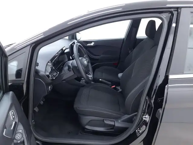 Ford Fiesta view 10