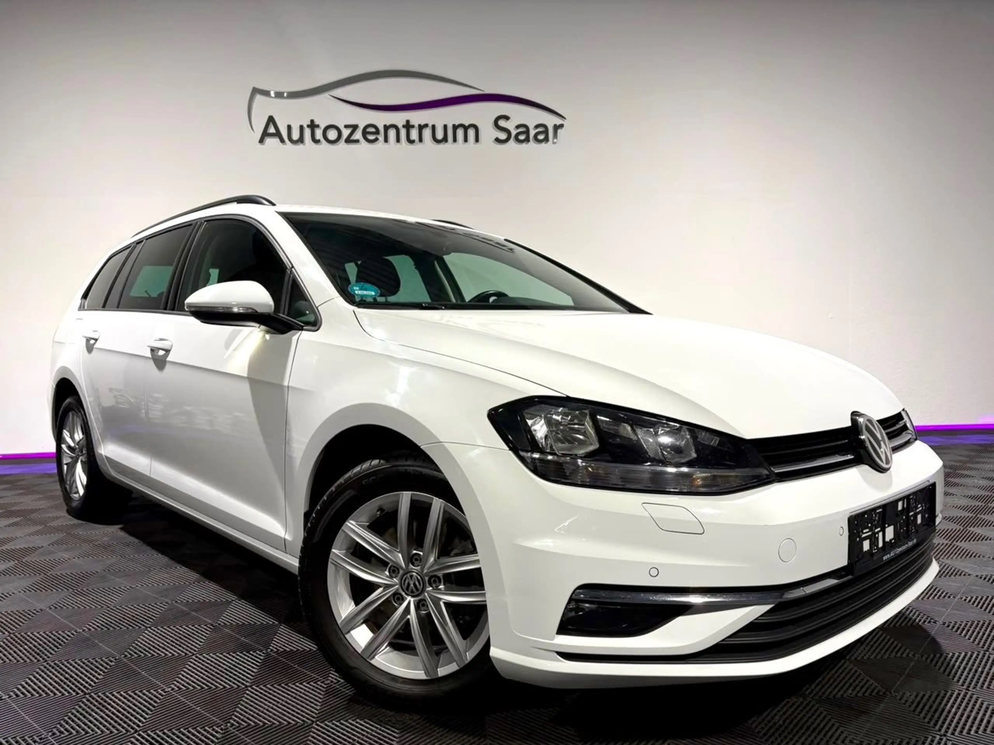 Volkswagen Golf VII Variant Comfortline Navi SH Tempomat BT — photo 12