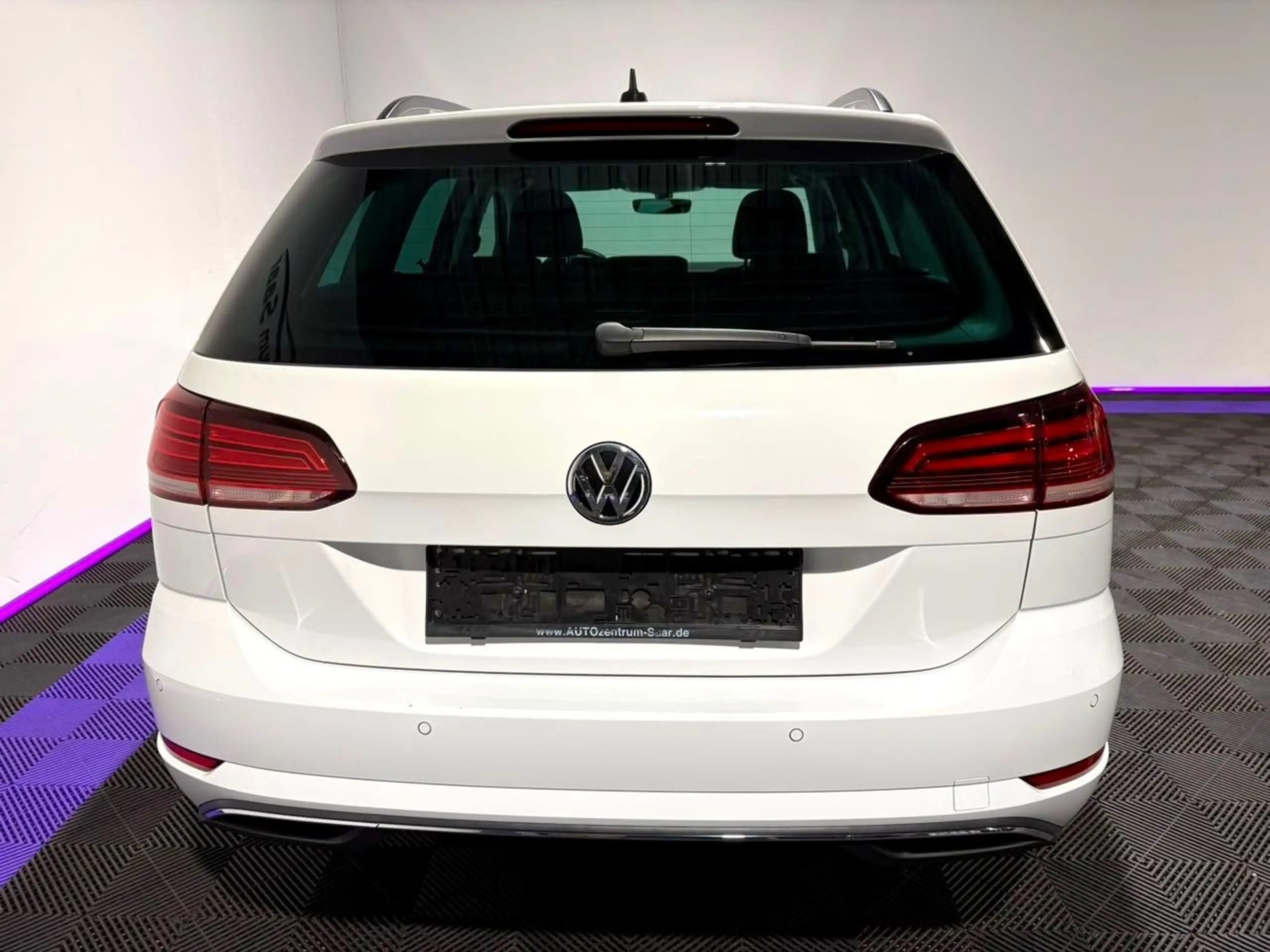 Volkswagen Golf VII Variant Comfortline Navi SH Tempomat BT — photo 7