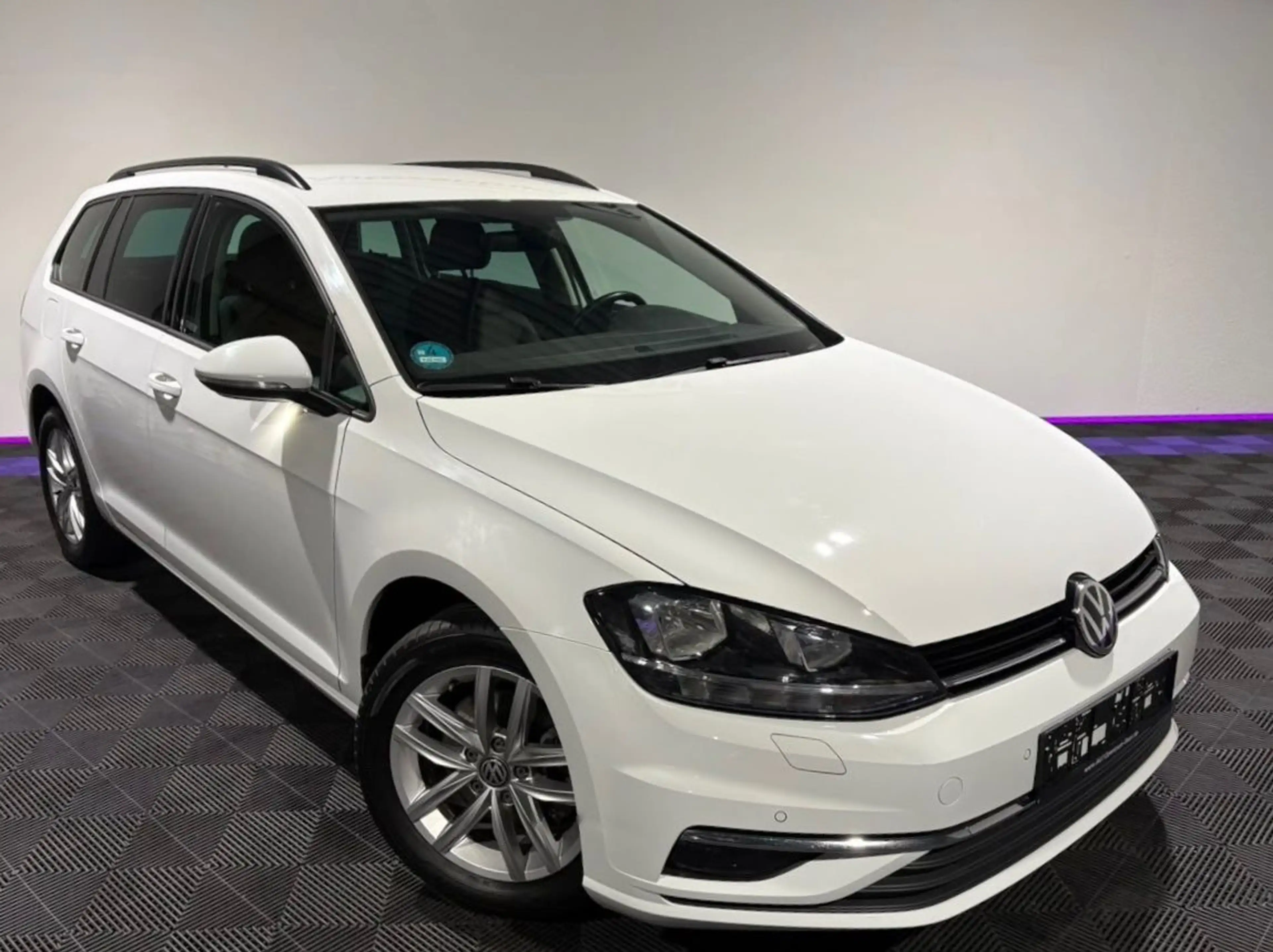 Volkswagen Golf VII Variant Comfortline Navi SH Tempomat BT — photo 11
