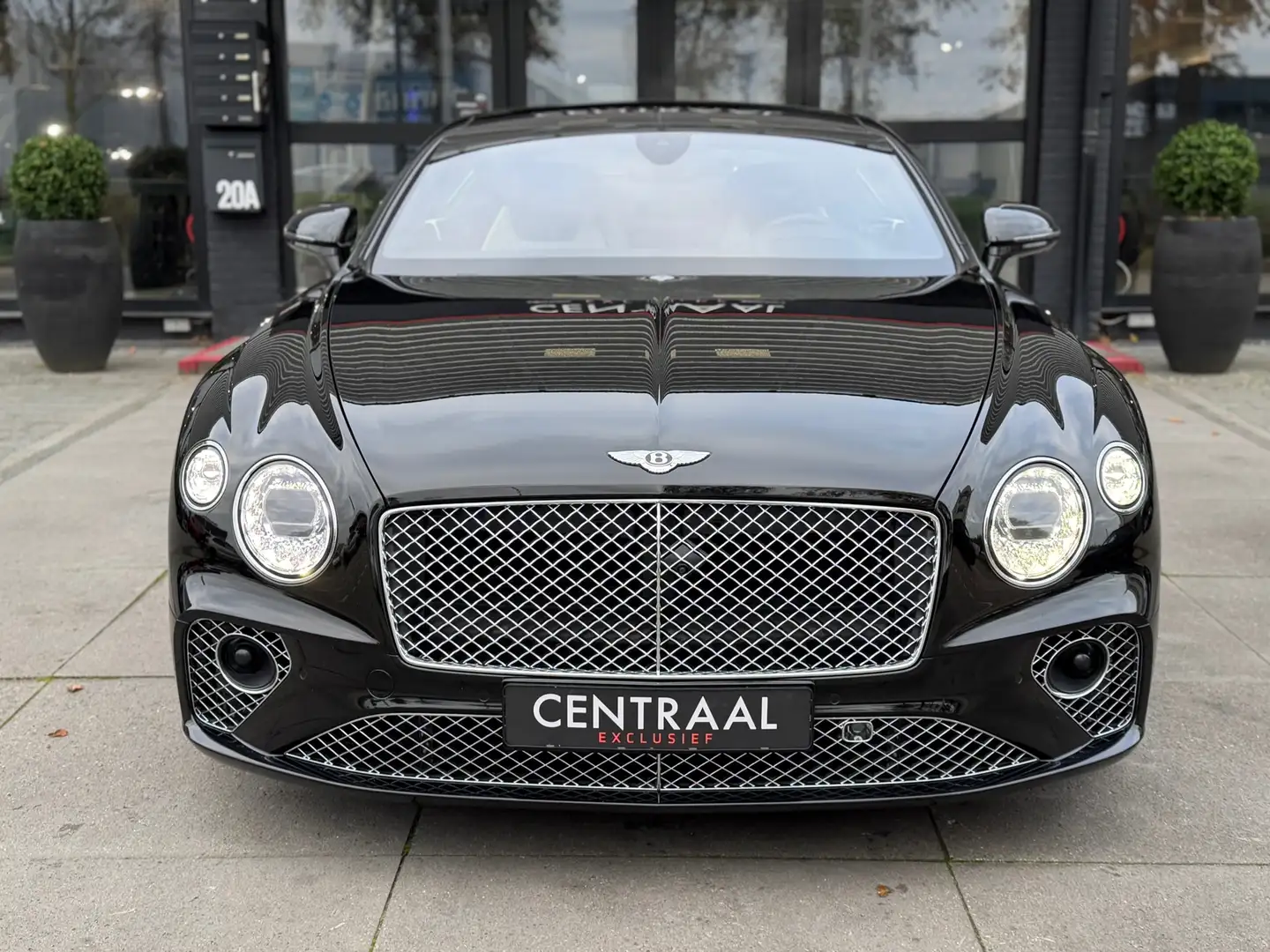 Bentley Continental GT 6.0 W12 First Edition|Rotating Display|B&O|Svarovs Zwart - 2