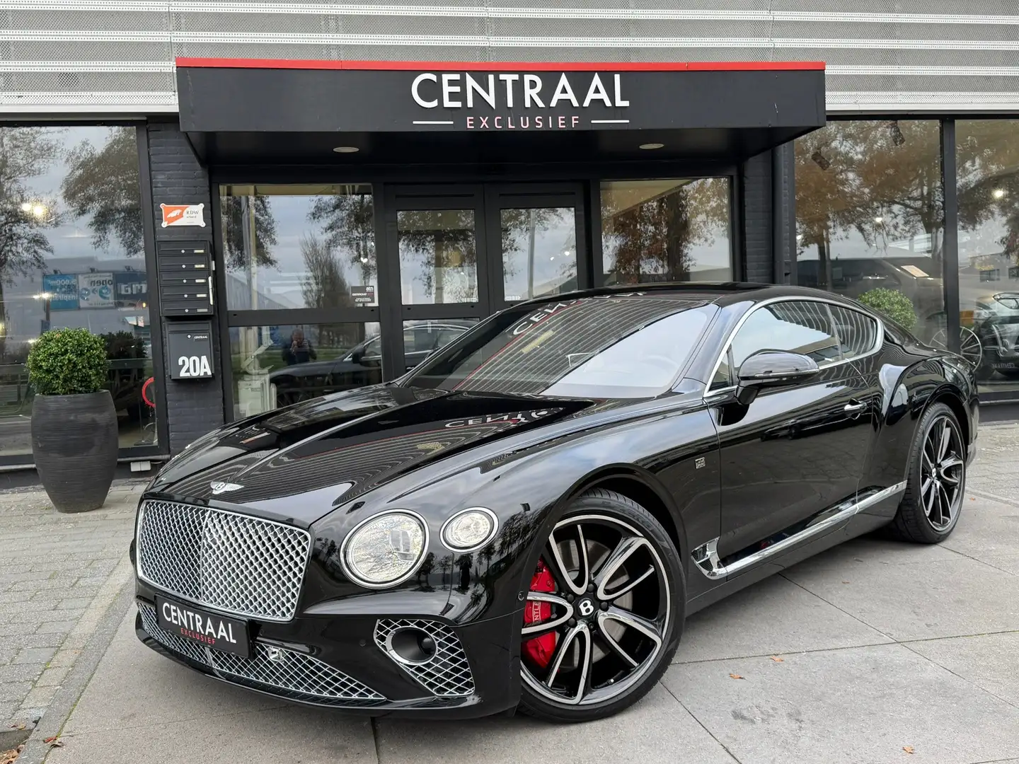 Bentley Continental GT 6.0 W12 First Edition|Rotating Display|B&O|Svarovs Zwart - 1