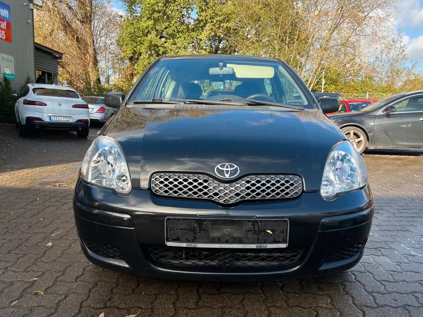 Toyota Yaris 1.0 Sol KLIMA°ALLWETTER°KEIN TÜV! Noir - 2