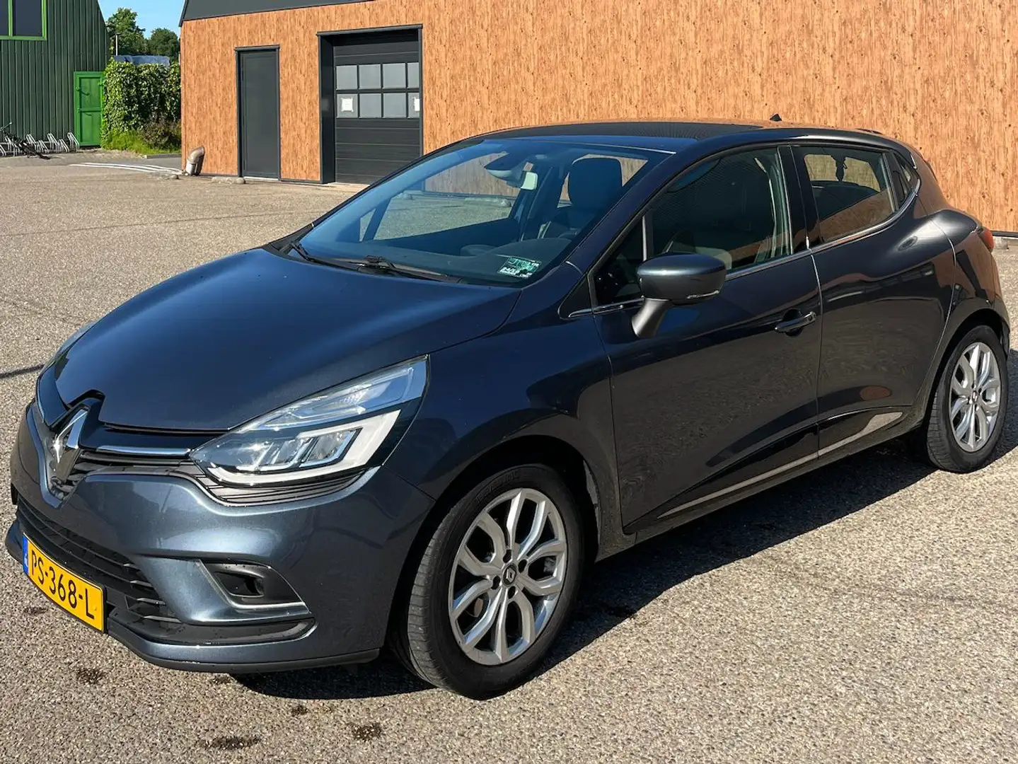 Renault Clio Clio 0.9 TCe Intens Grijs - 1