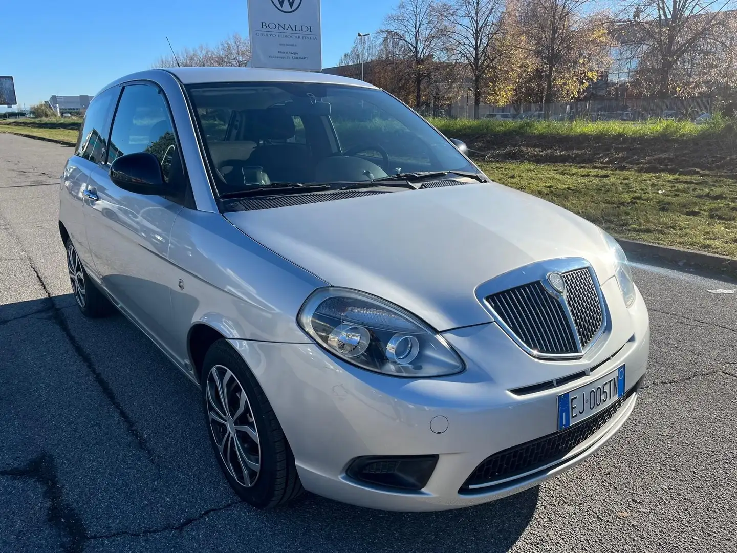 Lancia Ypsilon Ypsilon 1.2 69 CV Argento - 2