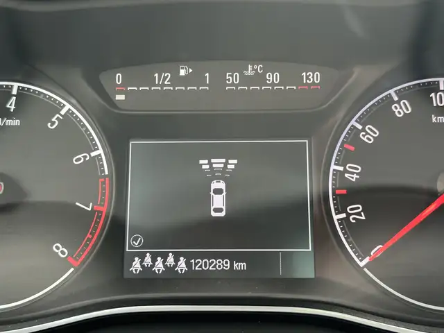 Opel Zafira view 9