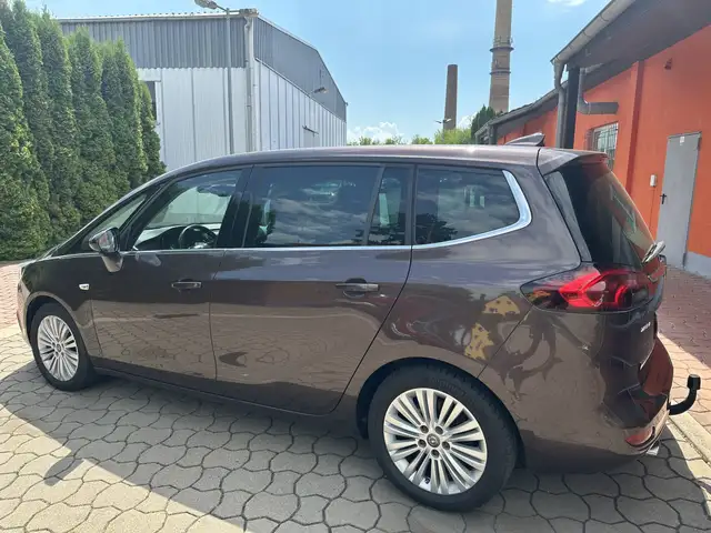 Opel Zafira view 6