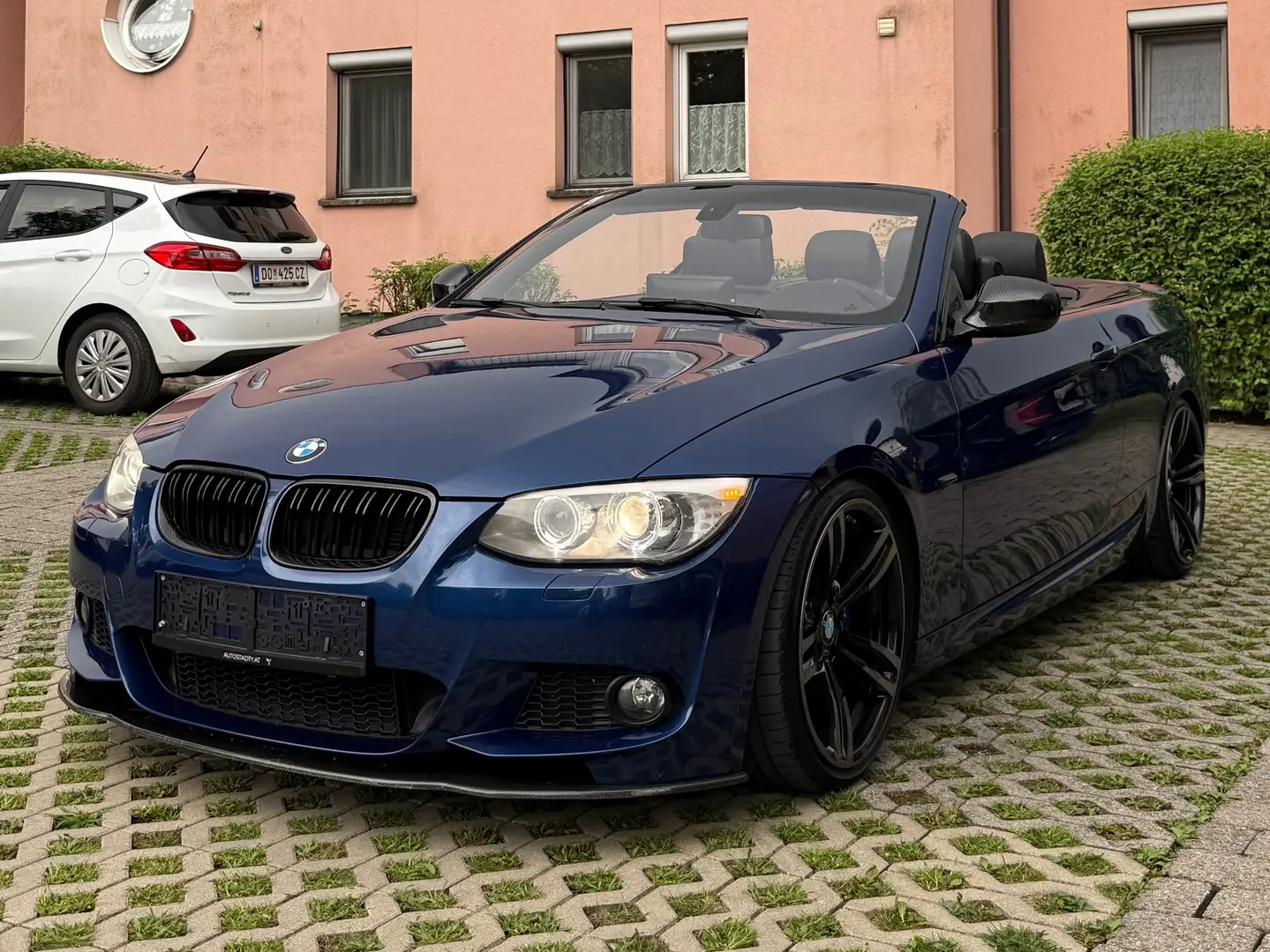 BMW 335 335i Cabrio DKG M-Paket ab Werk, Ö-Auslieferung Blau - 1