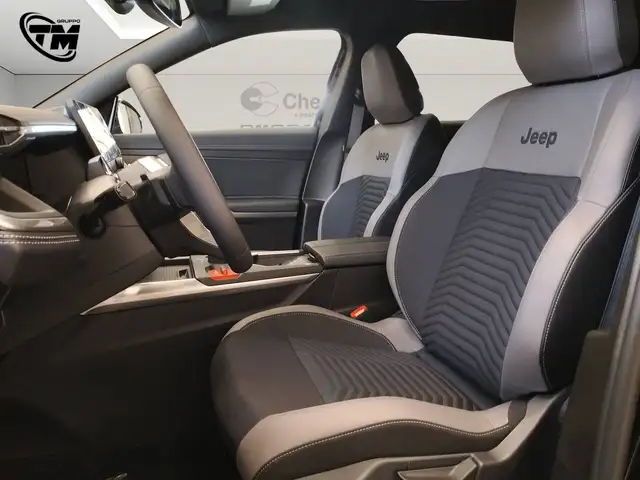 Jeep Compass view 6