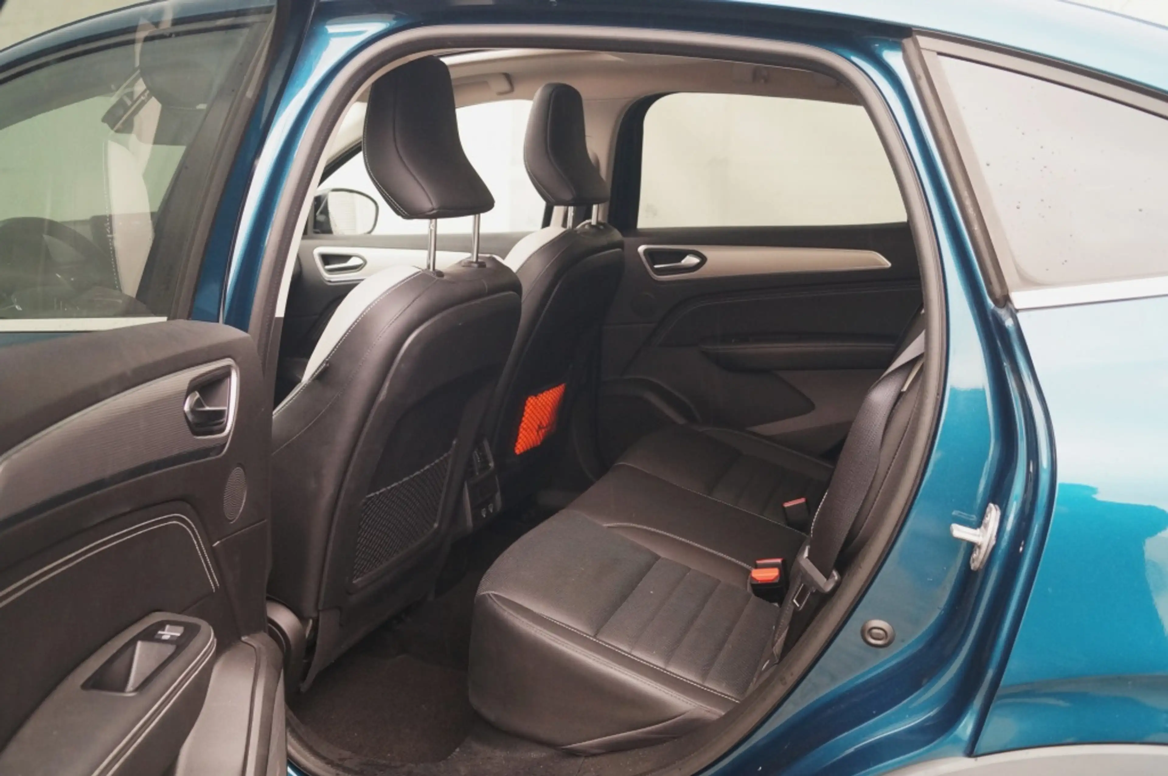 Renault Arkana 1.6 E-Tech Hybrid 145 Intens -SOH98%-PANO-LEER-TRE — photo 9