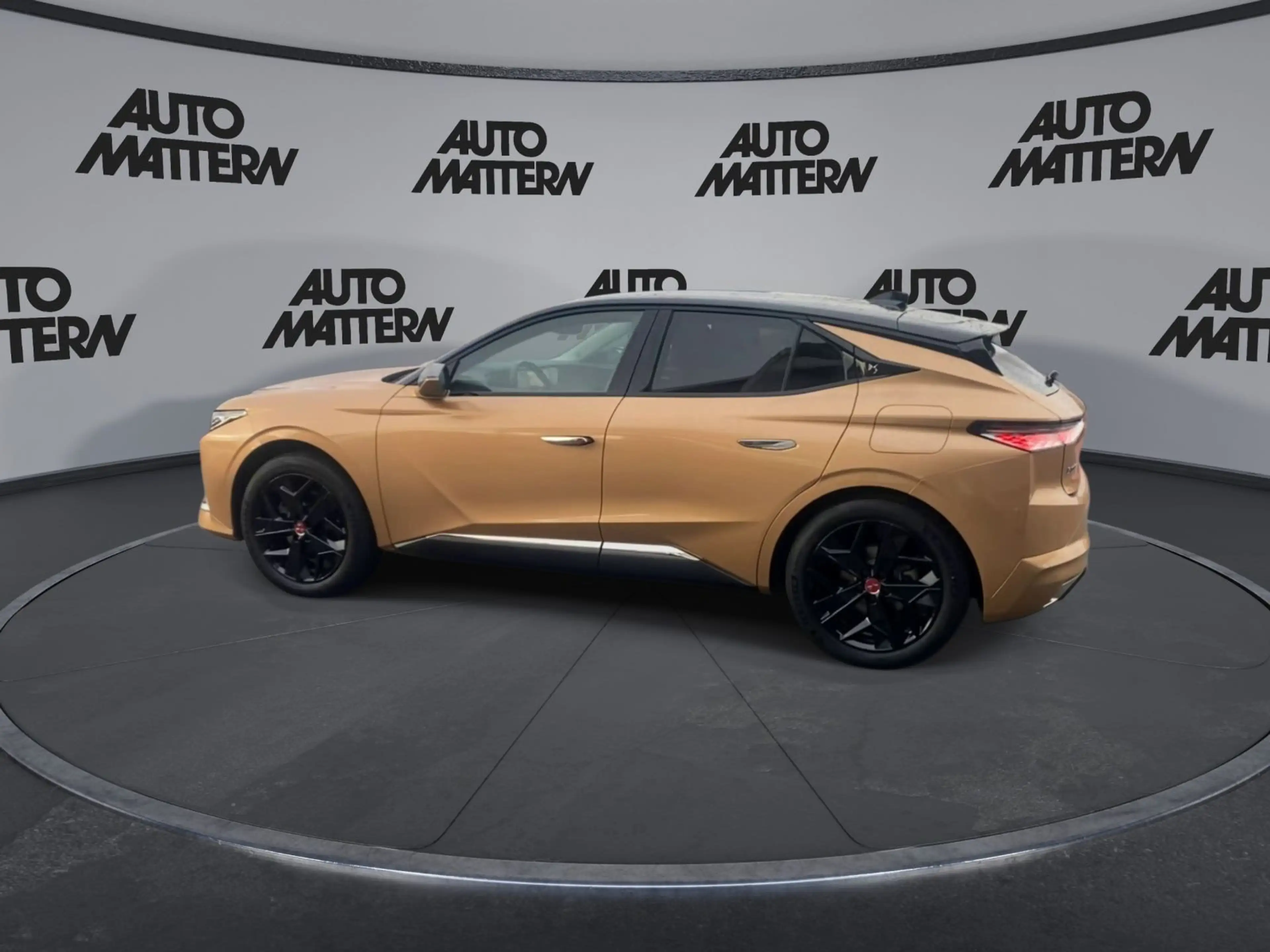 DS Automobiles DS 4 4 E-Tense Hybrid 225 — photo 6
