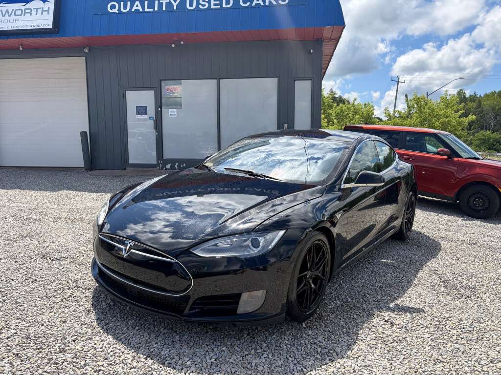 2016 Tesla Model S Model S 4dr Sdn AWD 70D