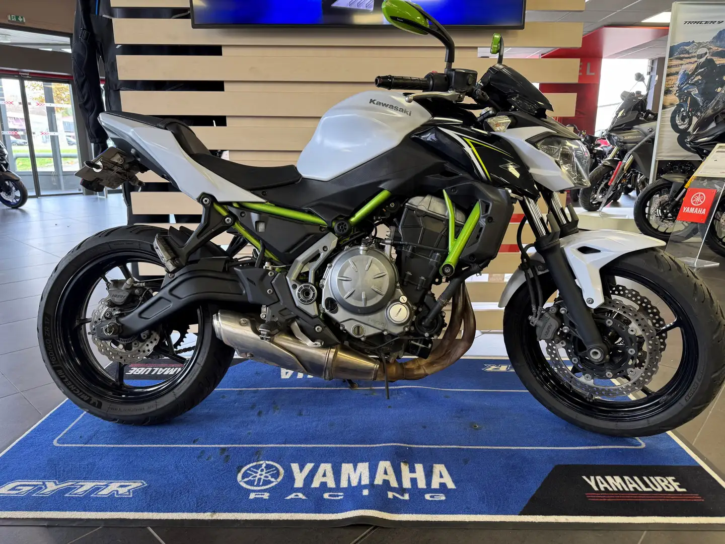 Kawasaki Z 650 Blanc - 1