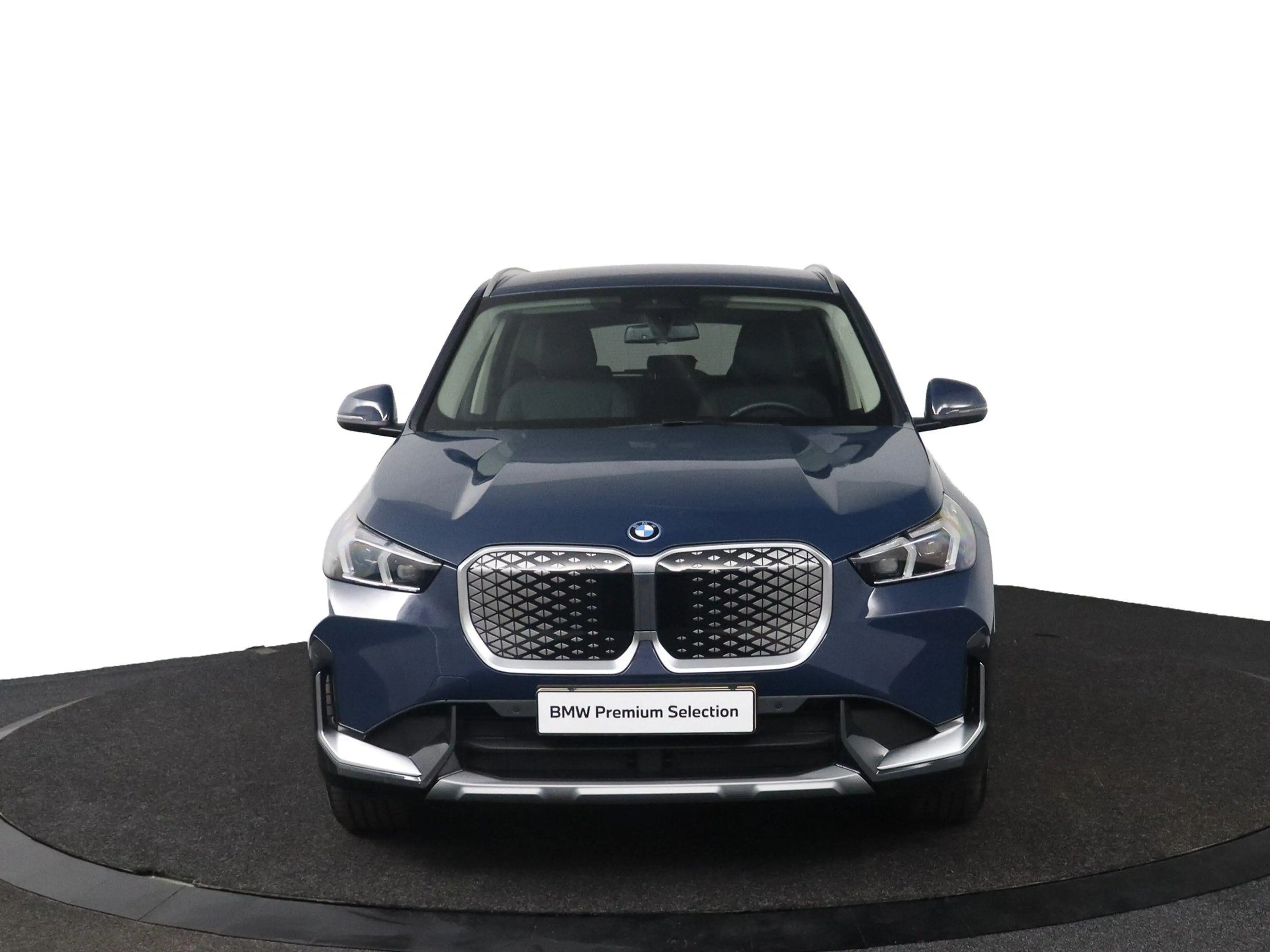 BMW iX1 eDrive20 Pure Edition 67 kWh | X-line | Getint Gla — photo 13