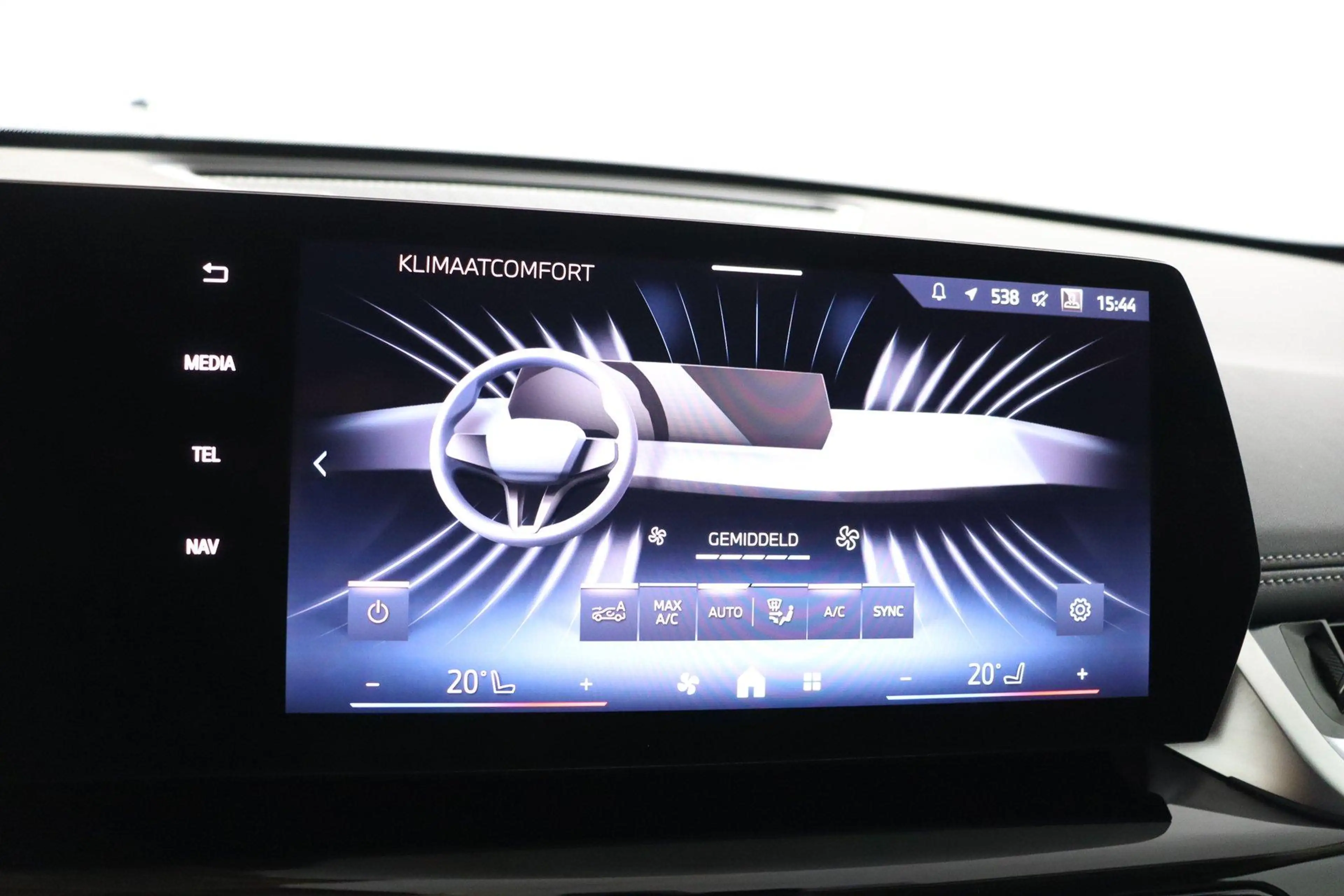 BMW iX1 eDrive20 Pure Edition 67 kWh | X-line | Getint Gla — photo 6