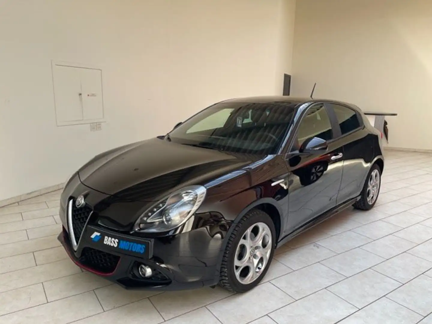 Alfa Romeo Giulietta Giulietta 1.4 TB 16V Zwart - 1