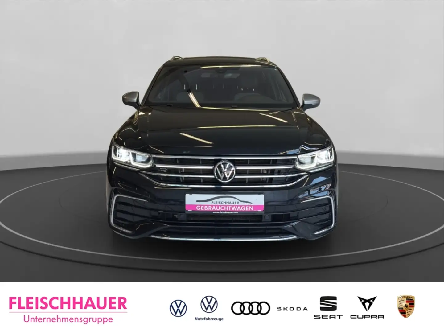 Volkswagen Tiguan Allspace R-Line 2.0 TDI 4M Matrix+AHK+Pano+Stdhzg+Navi Schwarz - 2