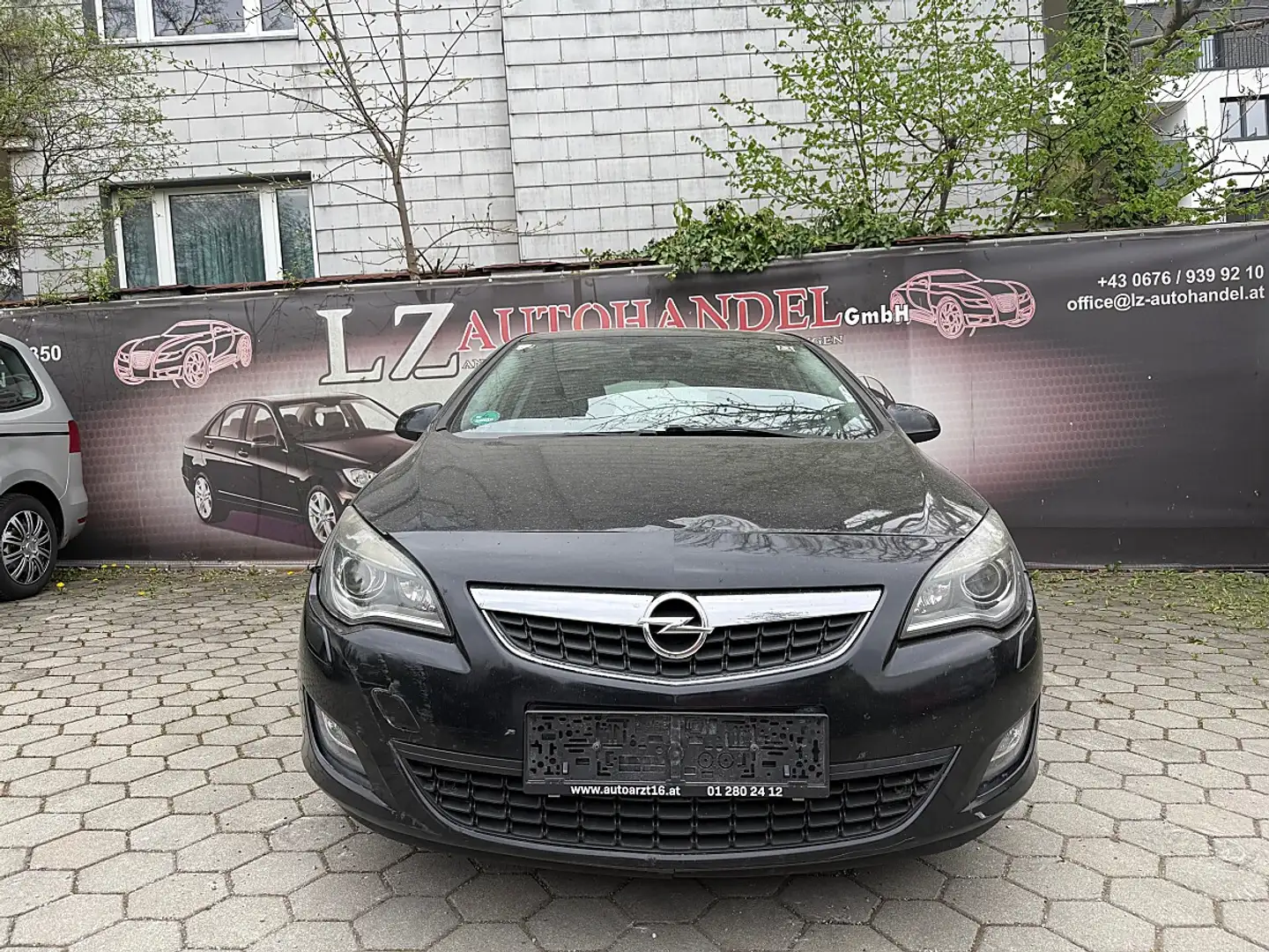Opel Astra 1,7 Ecotec CDTI Sport Schwarz - 2