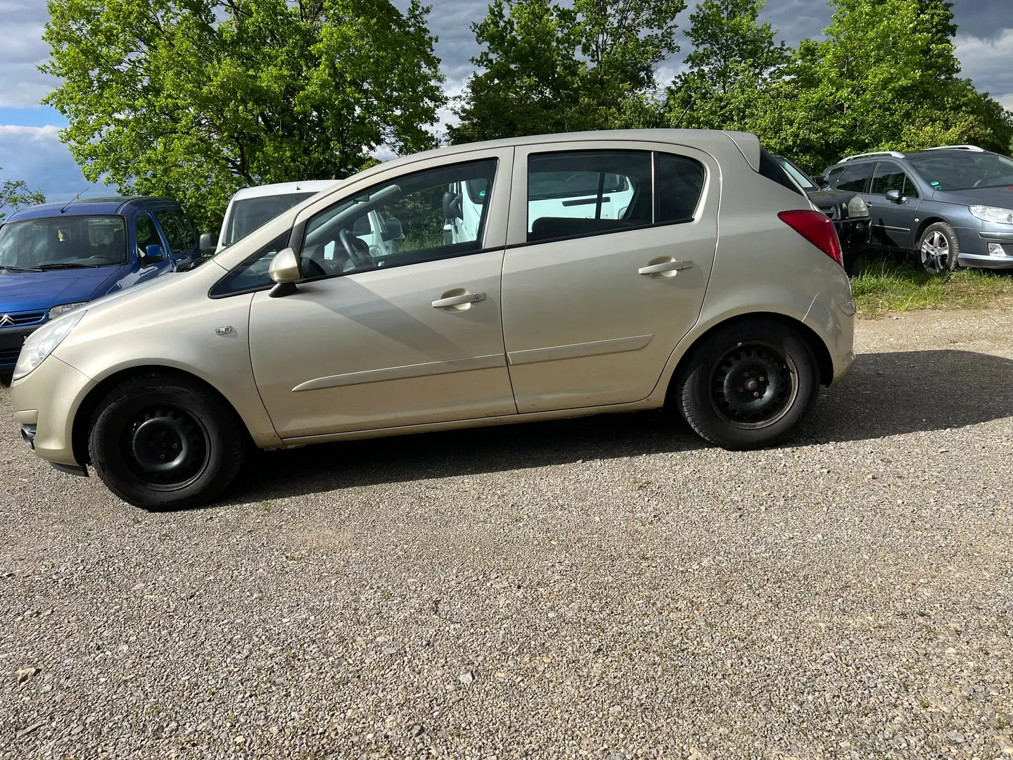 Opel Corsa Zlatá - 2