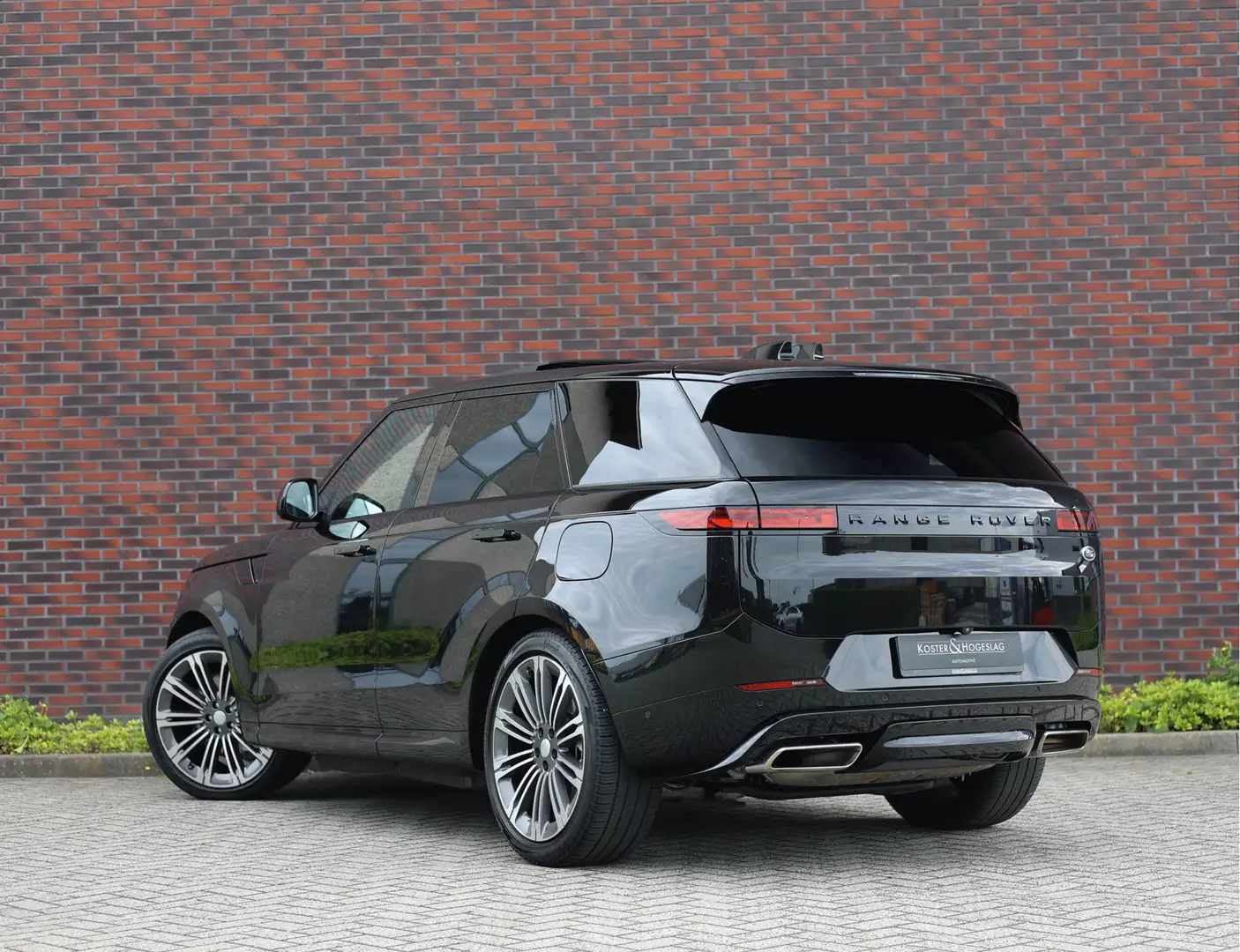 Land Rover Range Rover Sport 2.0 P440e Dynamic *Pano*Bruin leder*Trekhaak* Black - 2