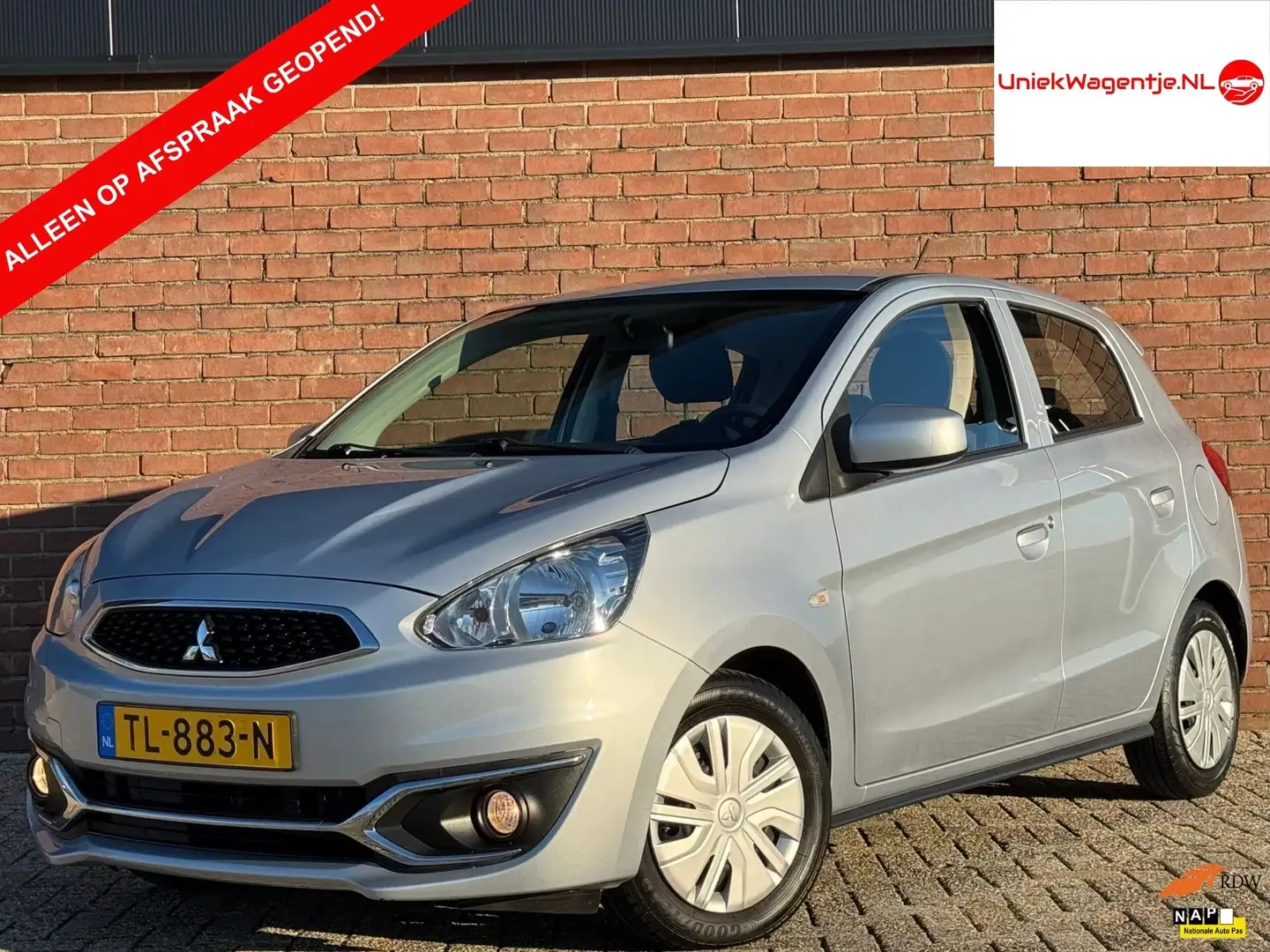 Mitsubishi Space Star 1.0 COOL+ | NL-AUTO! | AIRCO! Grau - 1