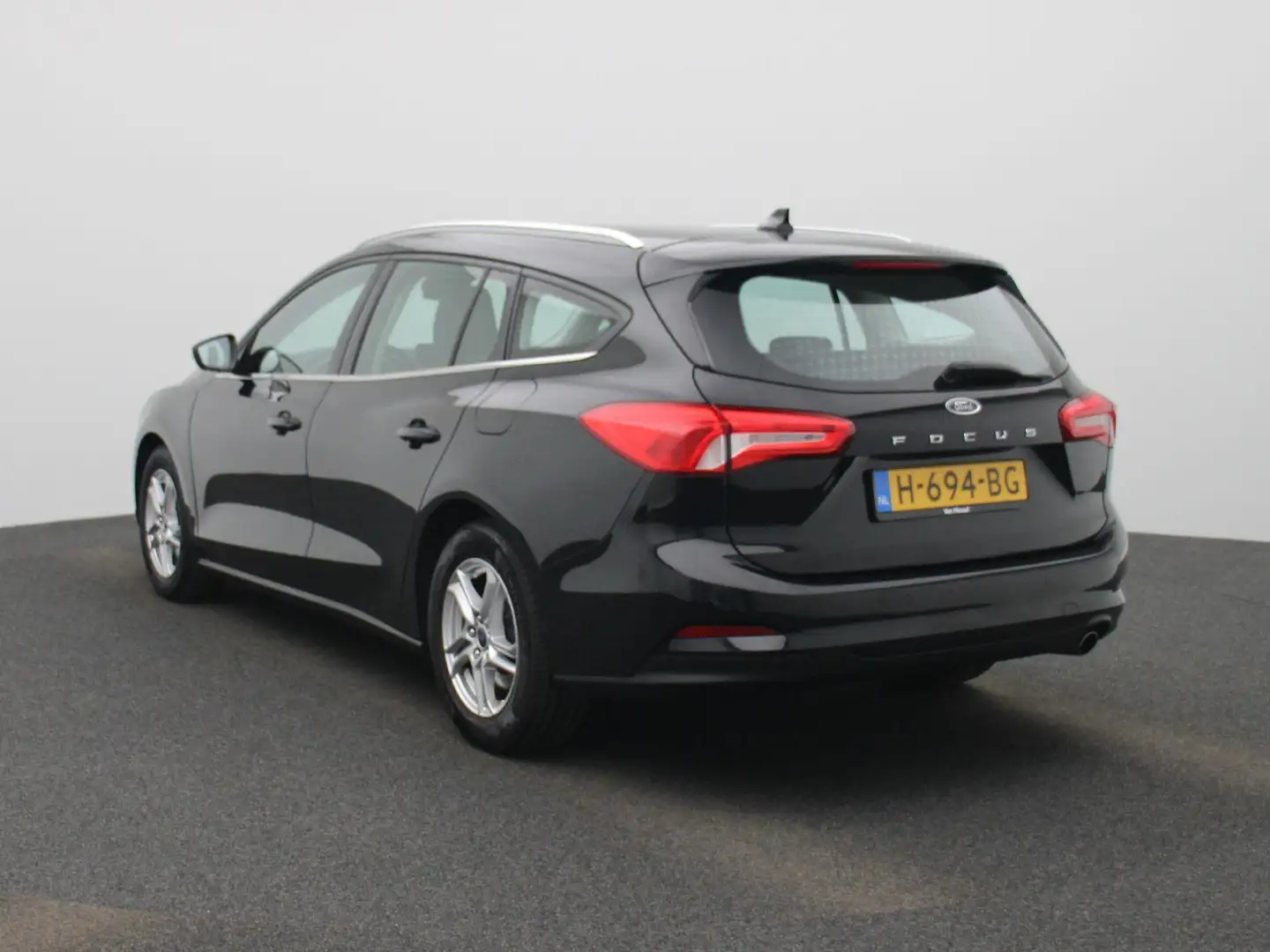 Ford Focus Wagon 1.0 EcoBoost Trend Edition Business | APPLE Noir - 2