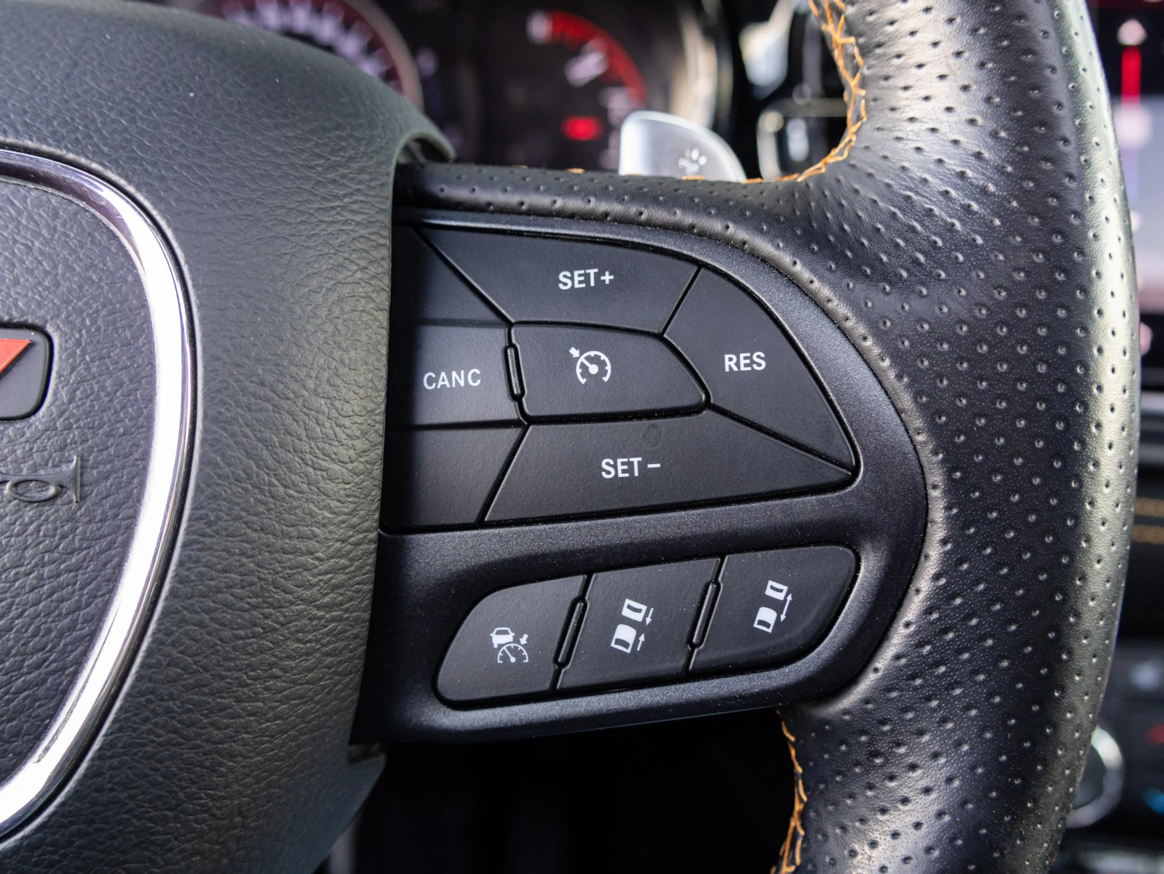 Dodge Durango R/T 5.7L V8 Dodge Durango R/T 5.7L HEMI V8 | VAN | — photo 16