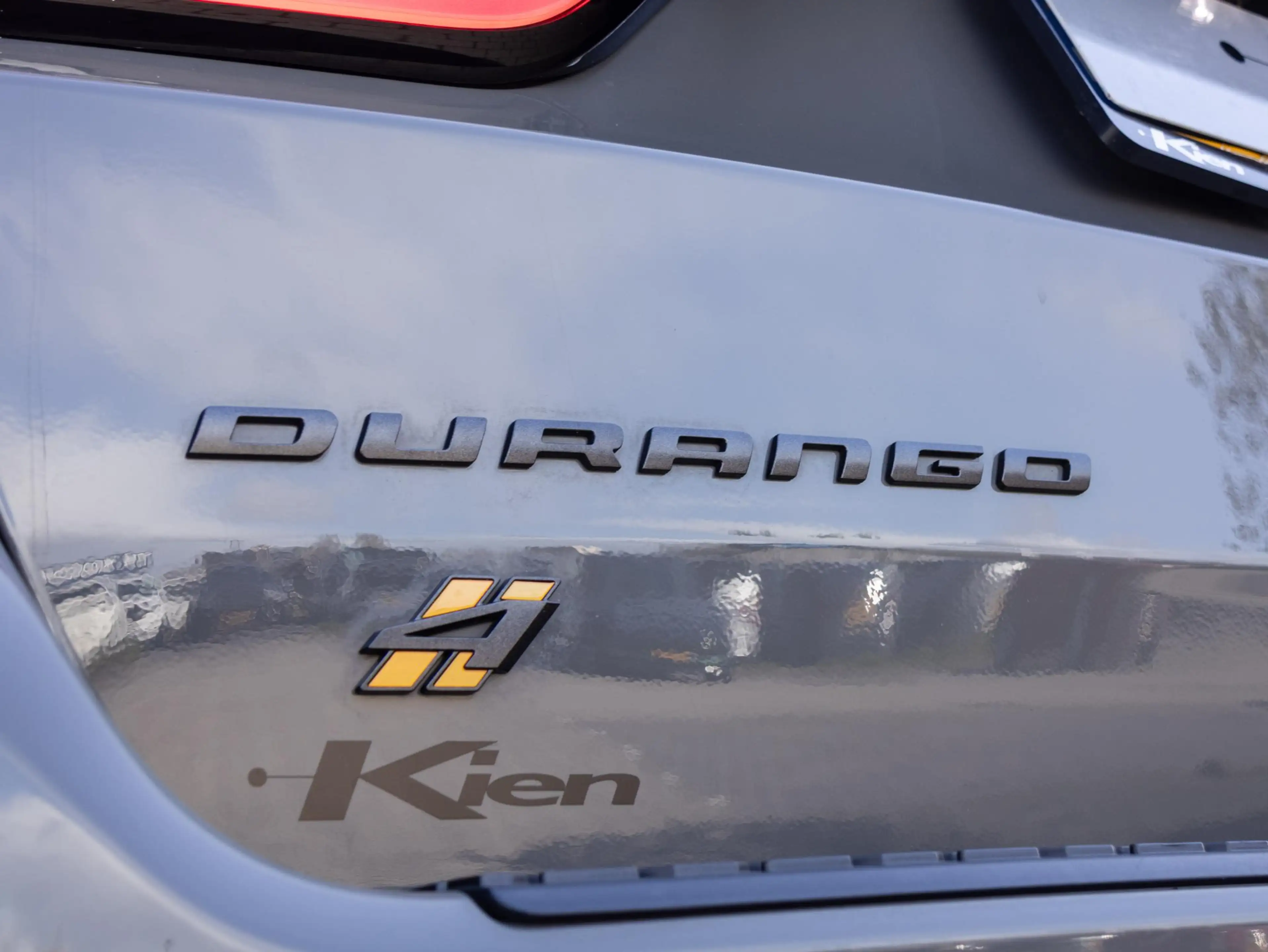 Dodge Durango R/T 5.7L V8 Dodge Durango R/T 5.7L HEMI V8 | VAN | — photo 30
