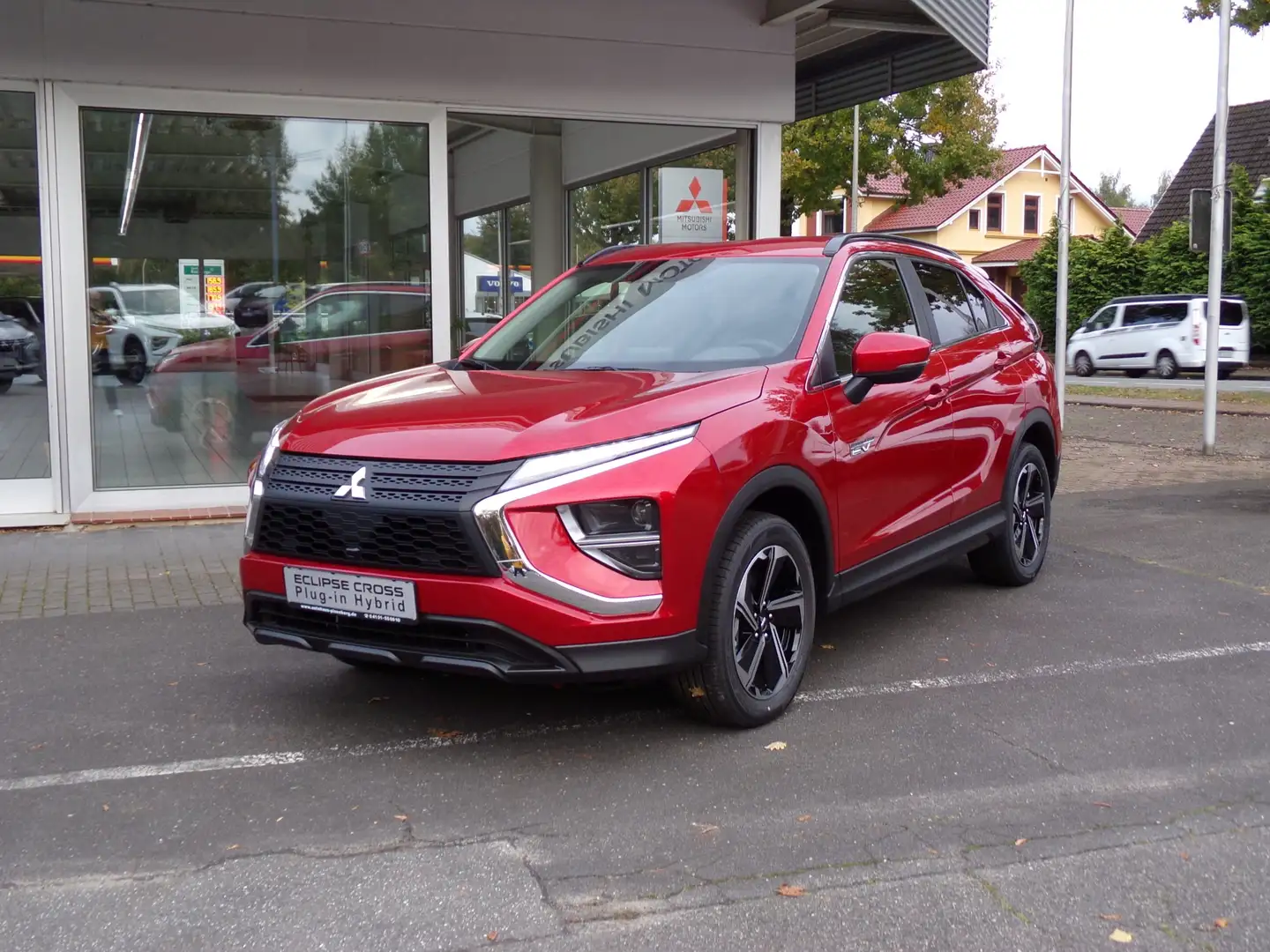 Mitsubishi Eclipse Cross Basis PHEV 4WD *SIE SPAREN € 12.000,--* Rot - 2