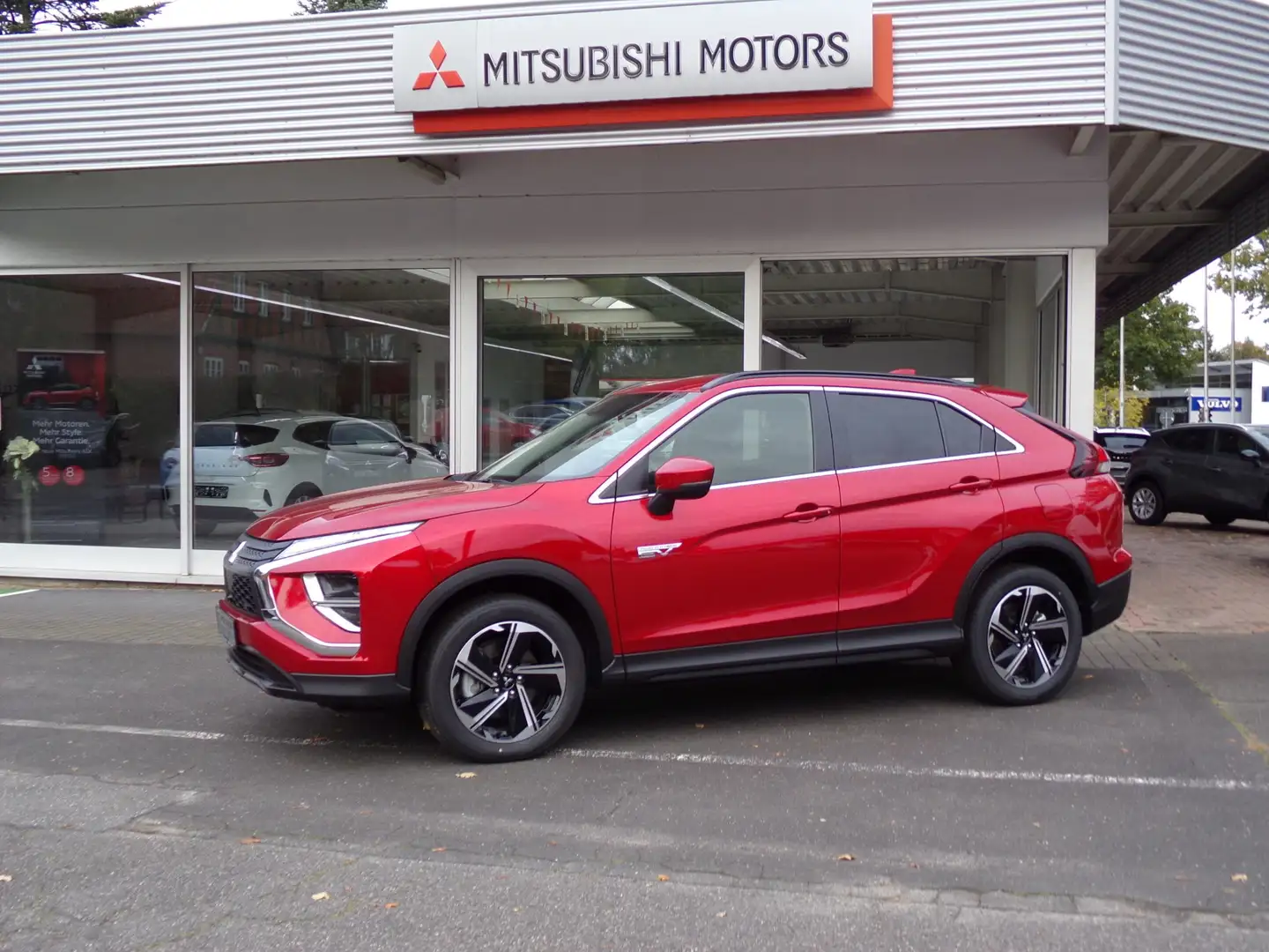 Mitsubishi Eclipse Cross Basis PHEV 4WD *SIE SPAREN € 12.000,--* Rot - 1