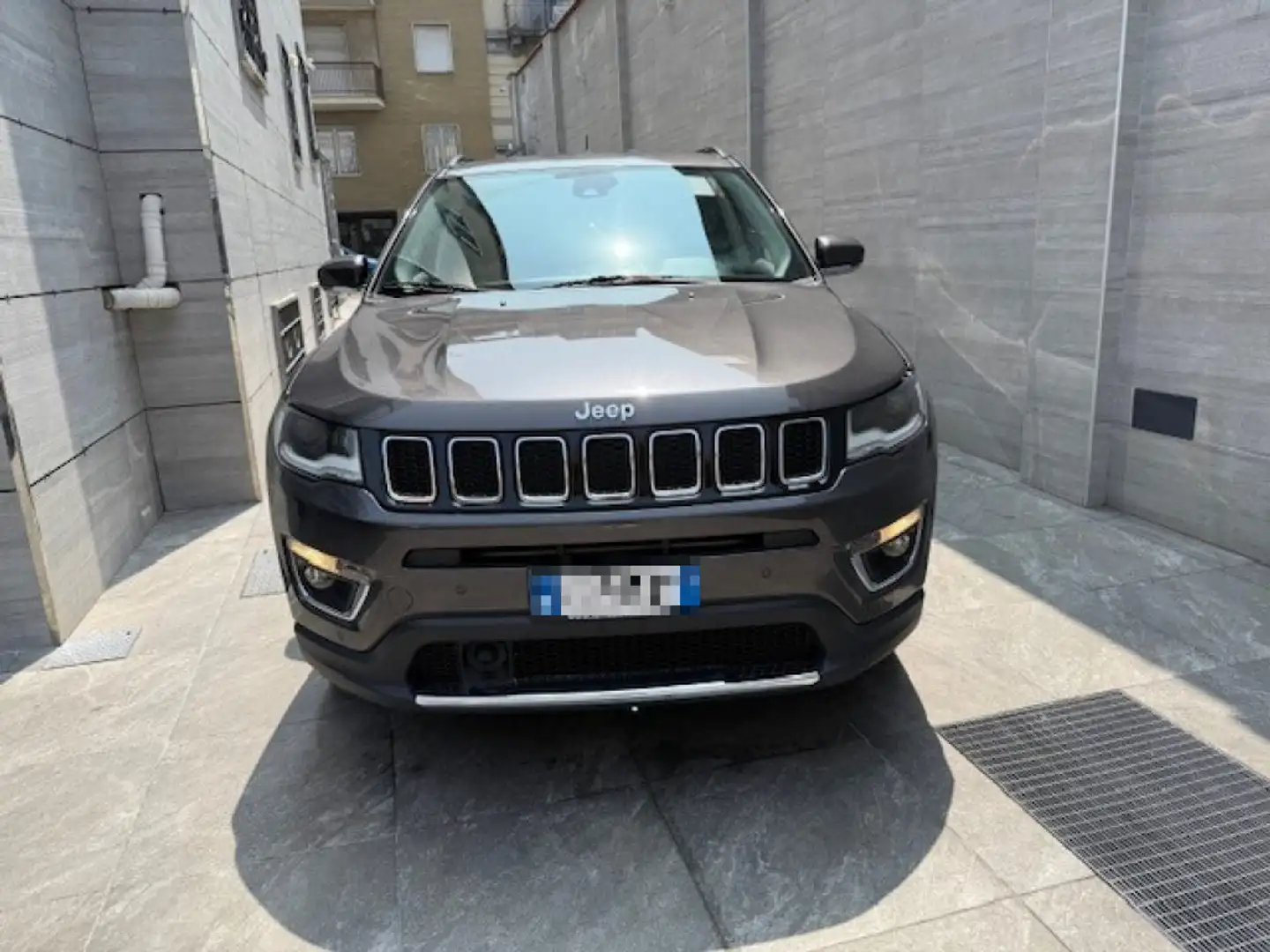Jeep Compass 1.4 MultiAir 2WD Business Gris - 2