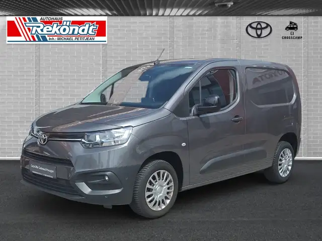 Toyota Proace City L1 Meister 1,5 Diesel Automatik 1. Hand, PDC vorne