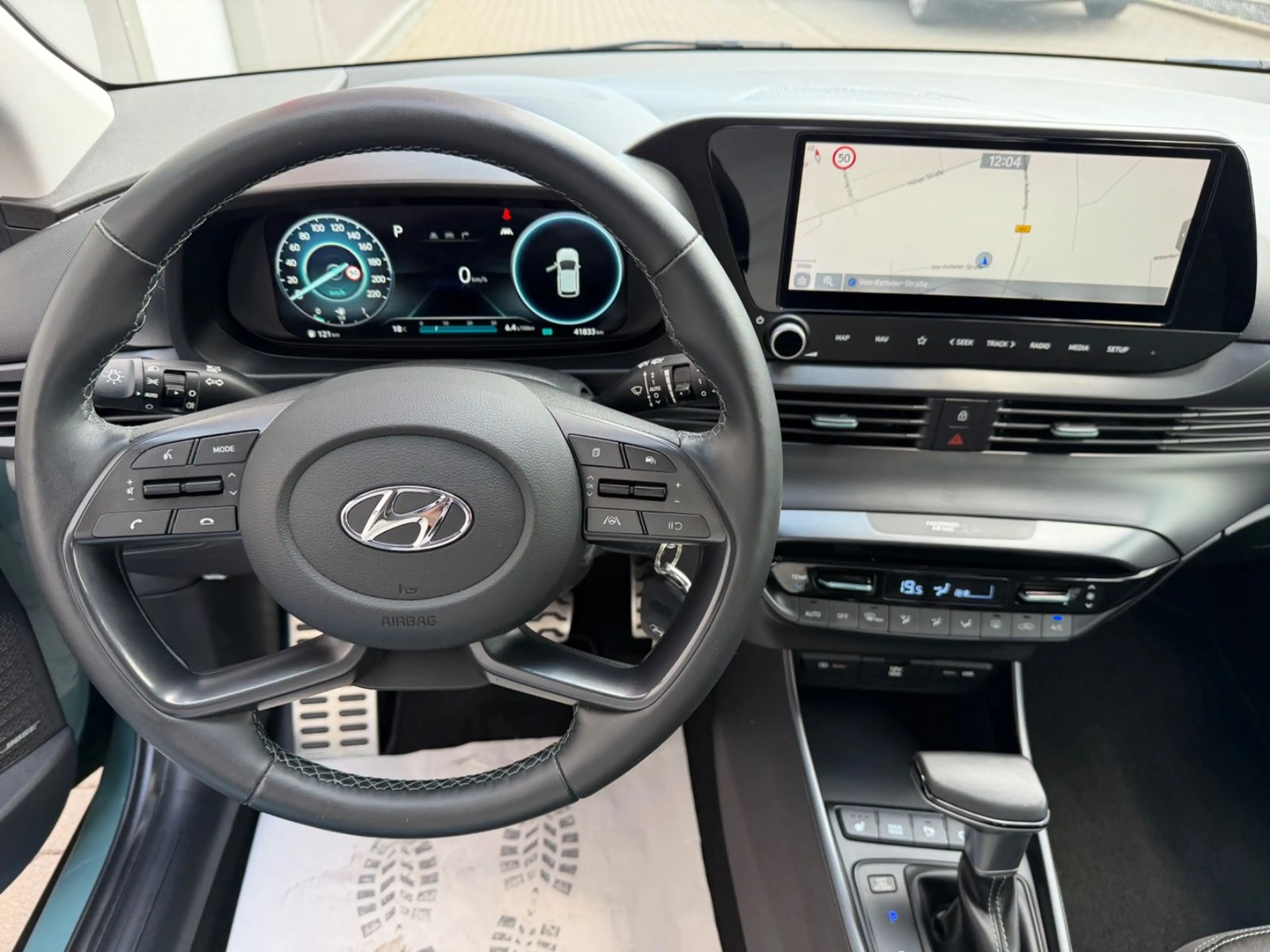 Hyundai BAYON Intro Edition Aut.Nav+Kam BOSE Lenkhz. LED — photo 10