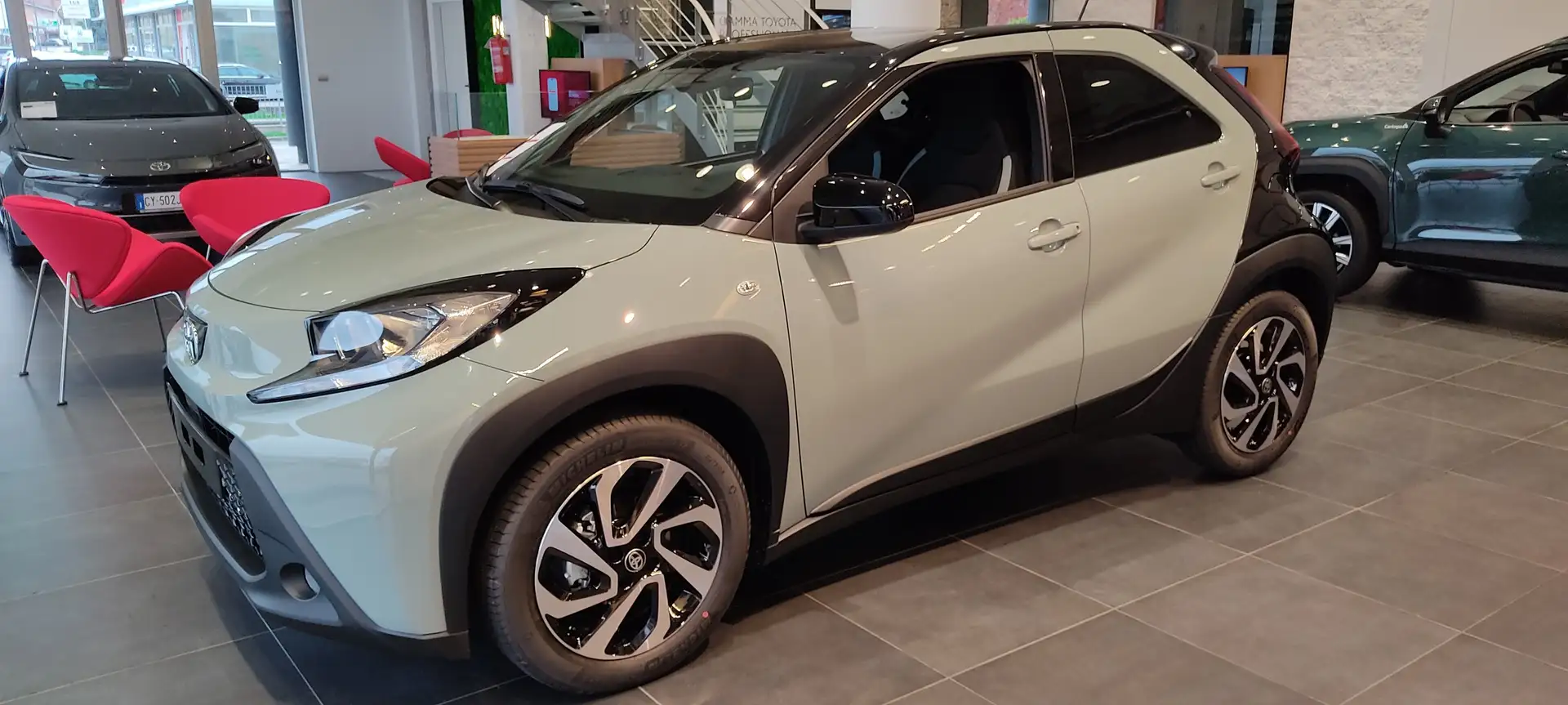 Toyota Aygo X Trend 1.0 VVT-i 72CV MT Verde - 2