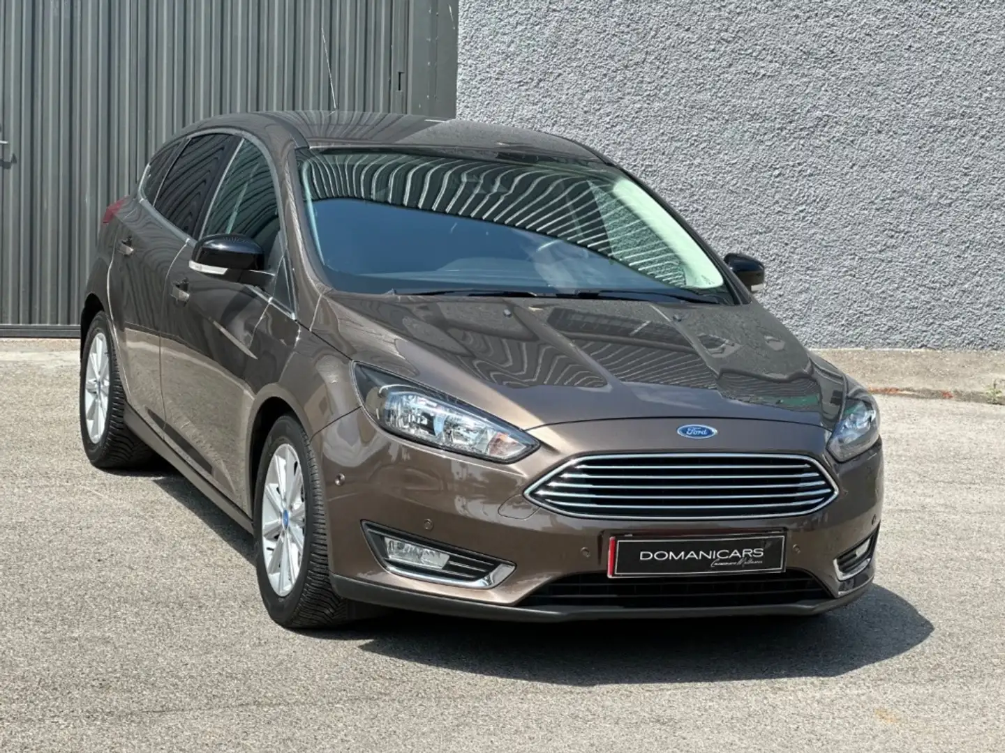 Ford Focus 2.0TDCi Auto-S&S Titanium 150 Marrón - 2