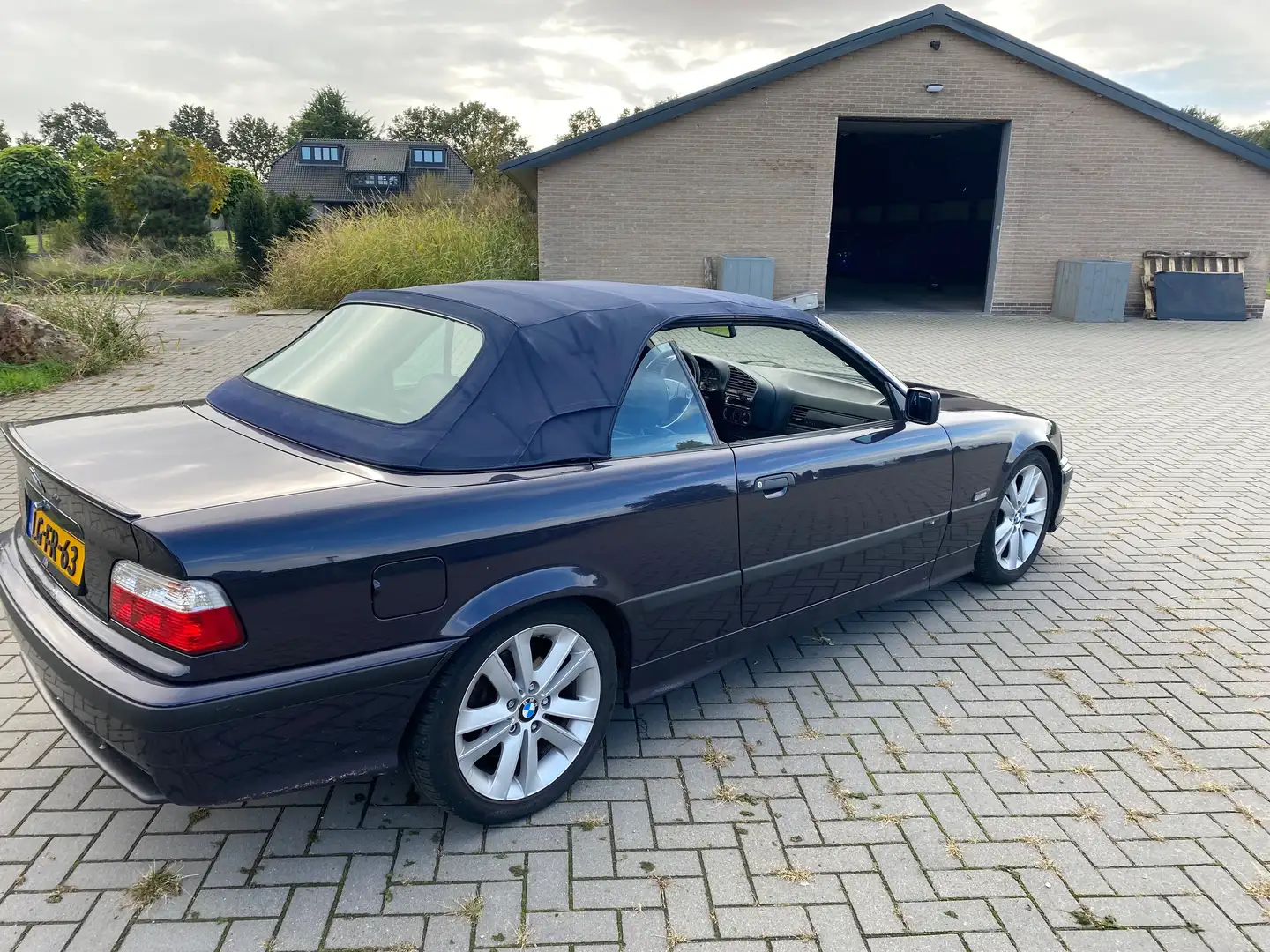 BMW 318 318 i Blauw - 1