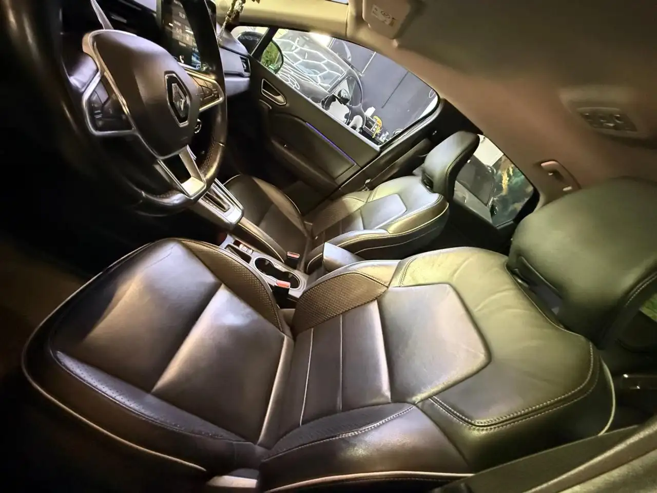 Renault Captur — photo 8