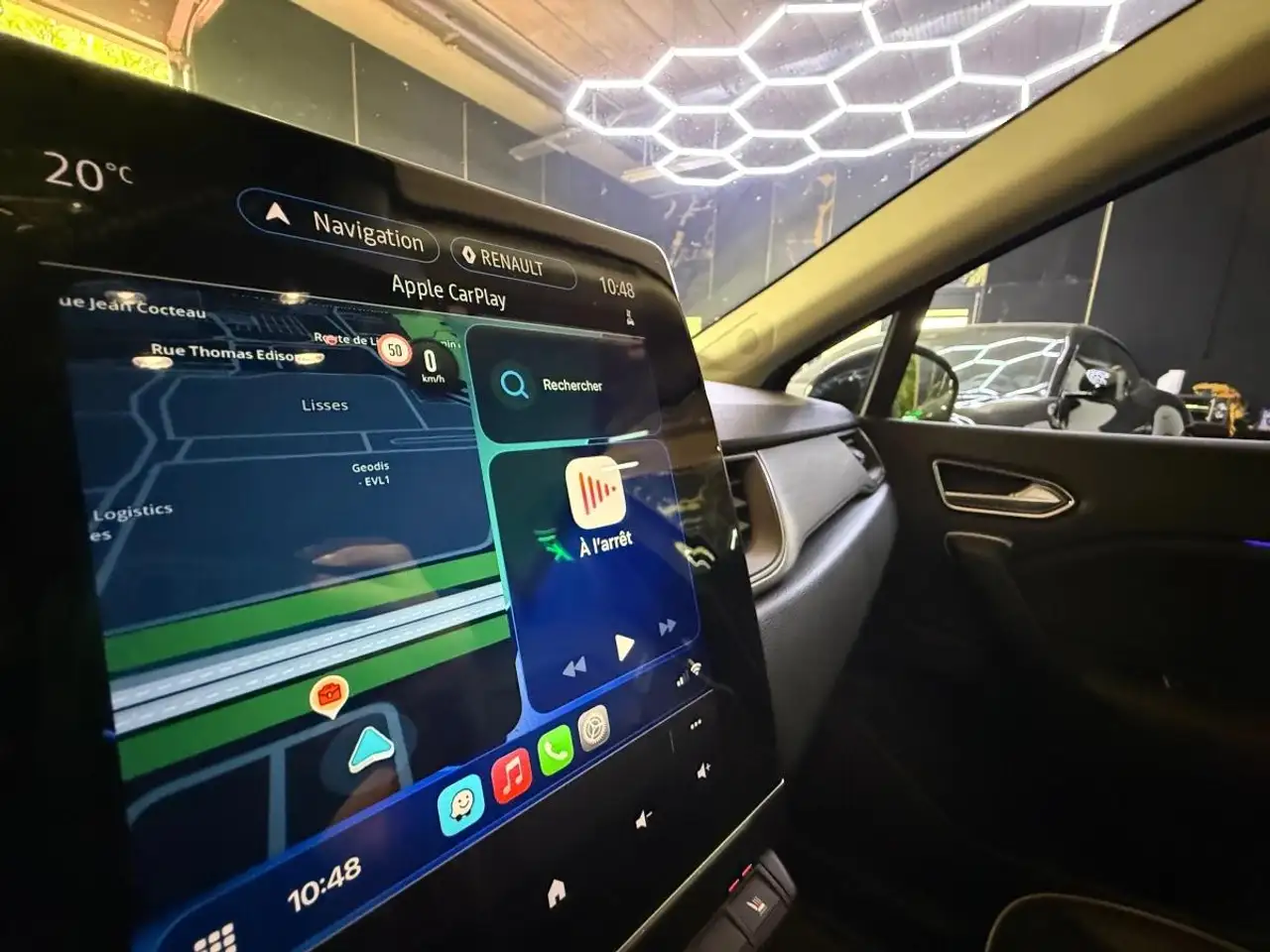 Renault Captur — photo 23