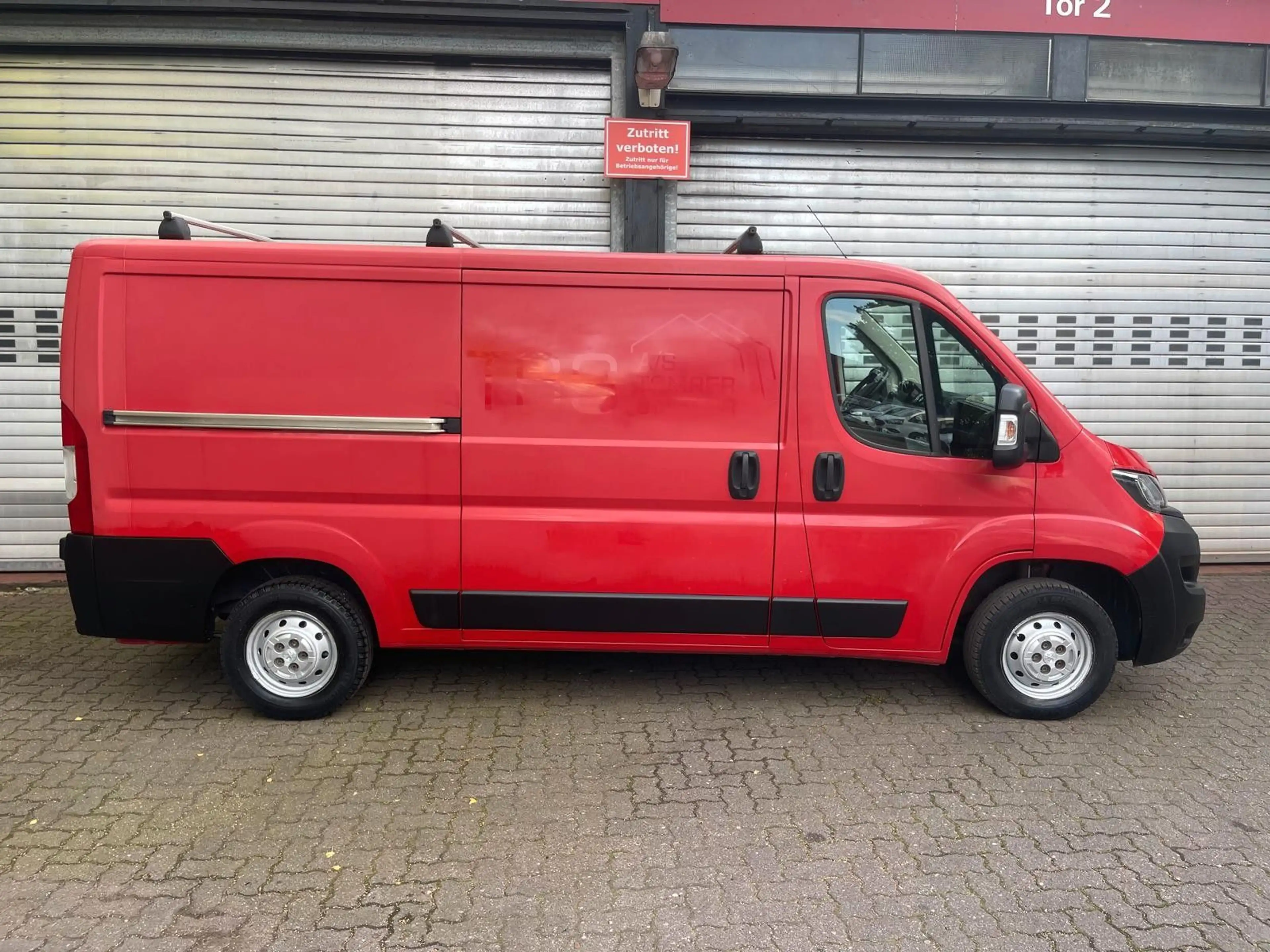 Peugeot Boxer Kasten 330 L2H1 Pro BlueHDi 110 — photo 7