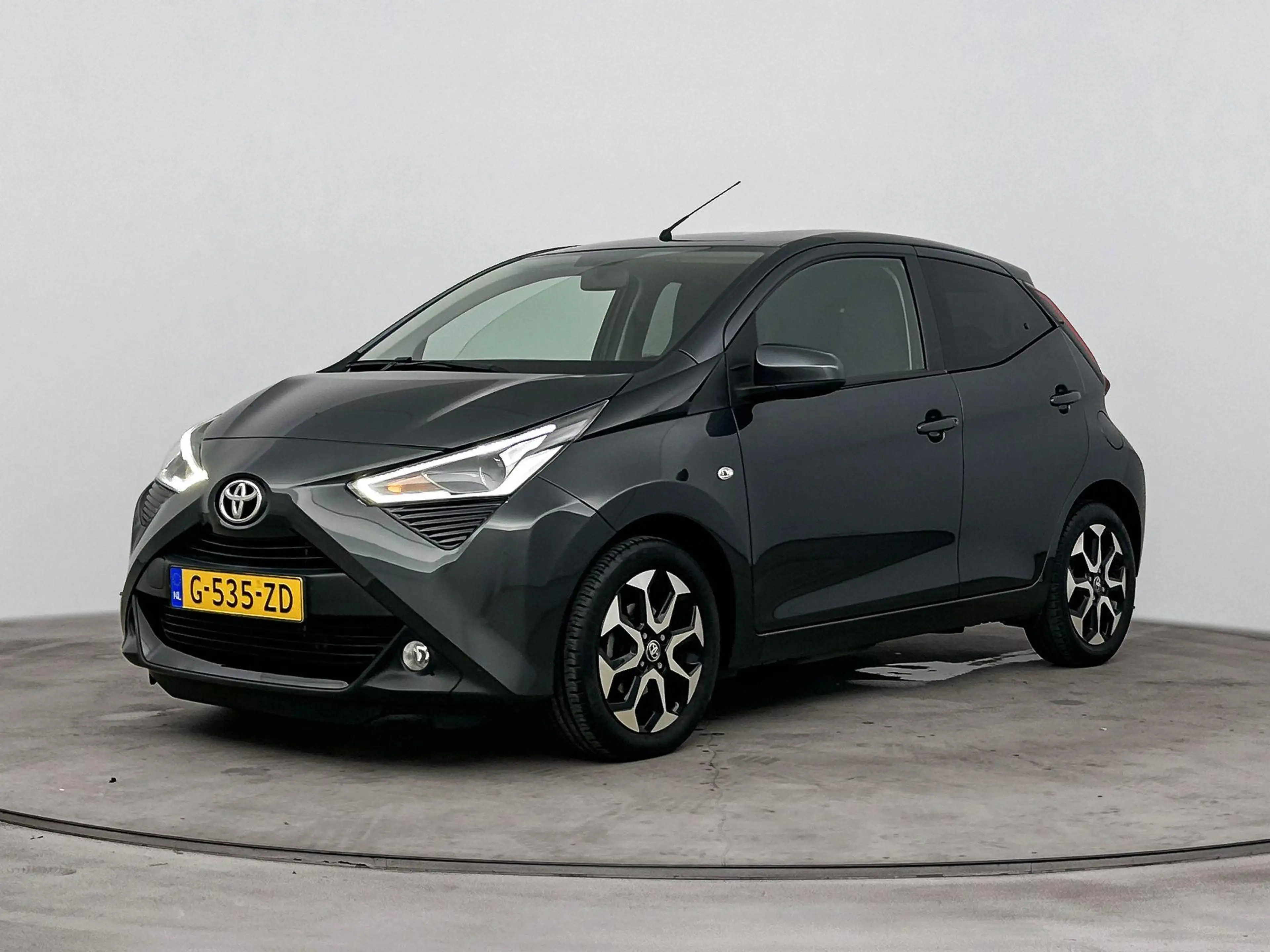 Toyota Aygo 1.0 VVT-i x-joy | Airco | getint glas | LM velgen — photo 8