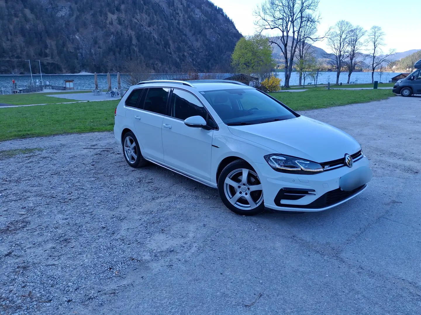 Volkswagen Golf Variant Golf Variant Rabbit 1,6 TDI Rabbit Weiß - 1